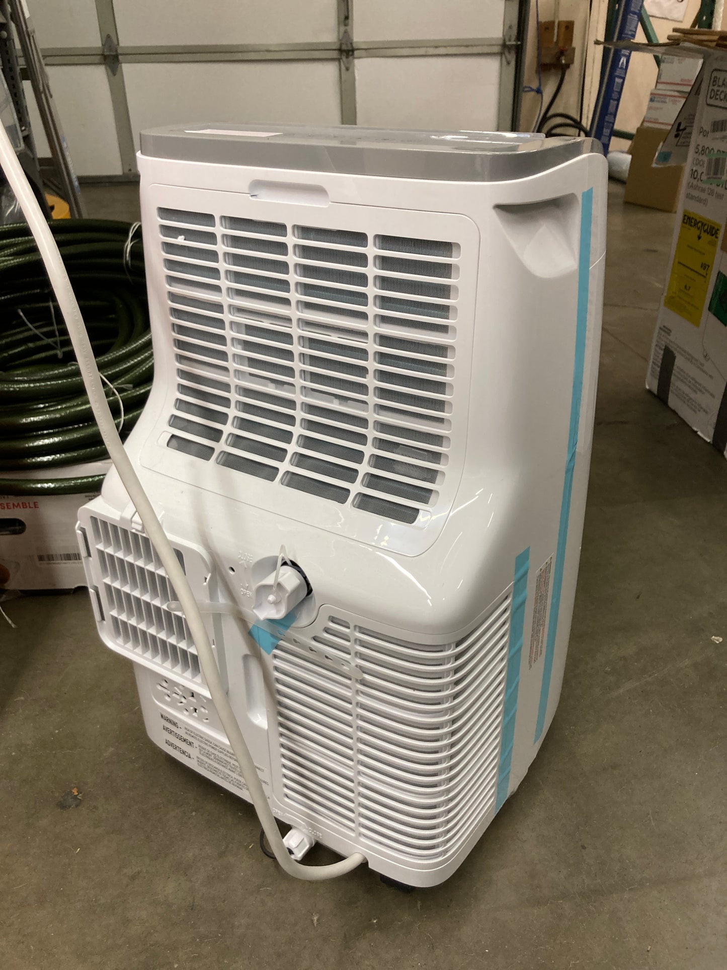 BLACK+DECKER 10,000 BTU Portable Air Conditioner up to 450 Sq. ft. with Remote Control, White - Retail $439 Default Title