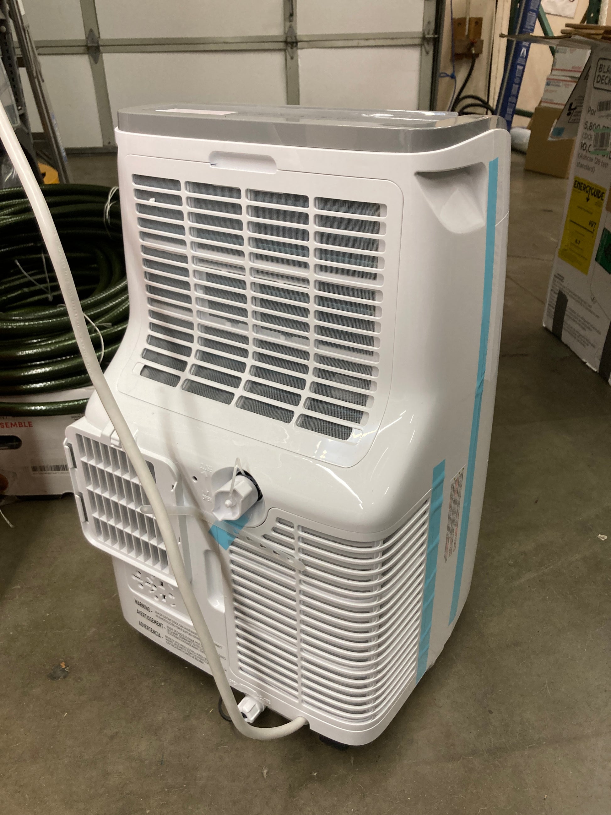 BLACK+DECKER 10,000 BTU Portable Air Conditioner up to 450 Sq. ft. with Remote Control, White - Retail $439 Default Title