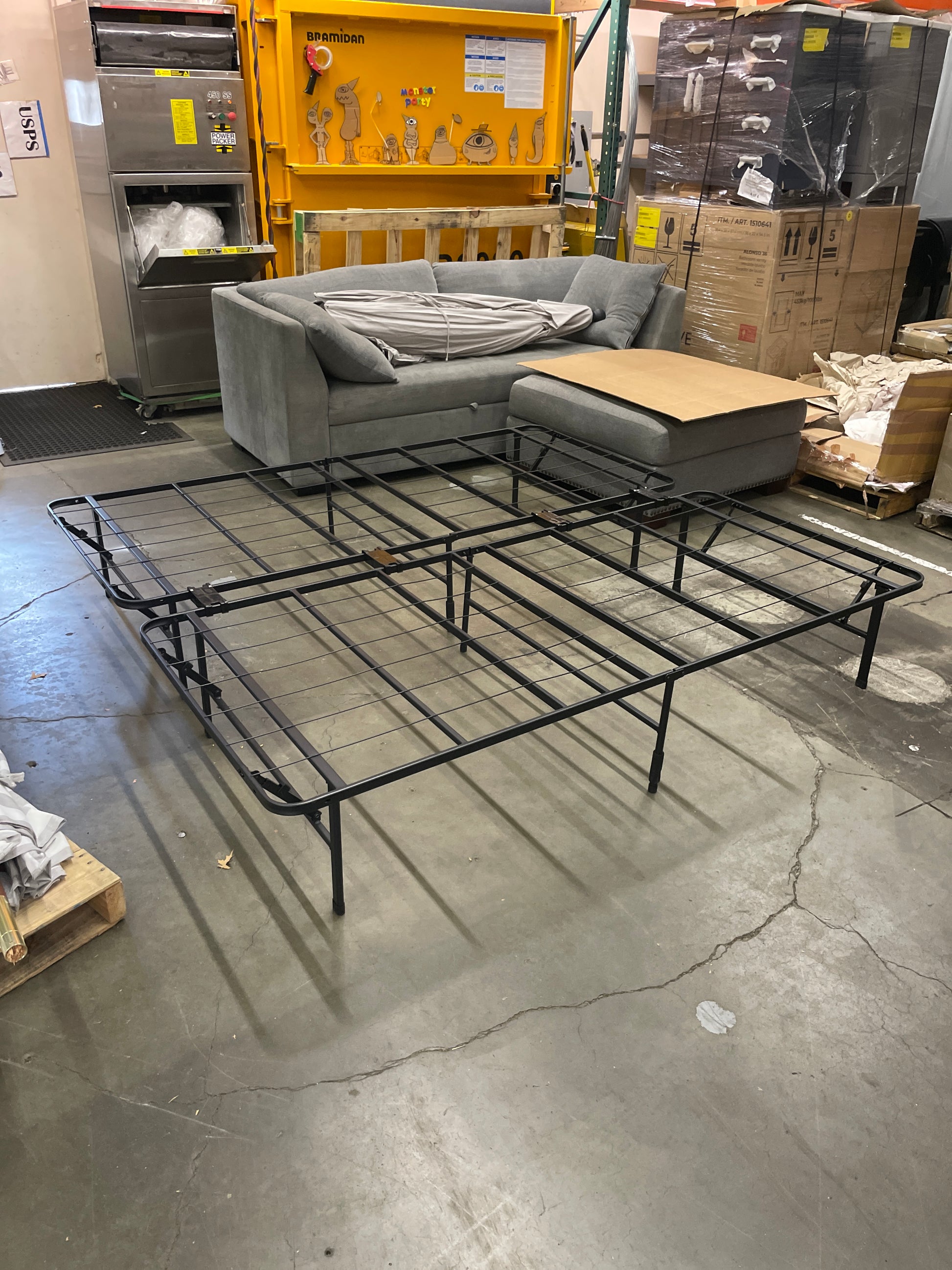 ZINUS SmartBase Tool-Free Assembly Mattress Foundation / 14 Inch Metal Platform Bed Frame / No Box Spring Needed / Sturdy Steel Frame / Underbed Storage, King Default Title