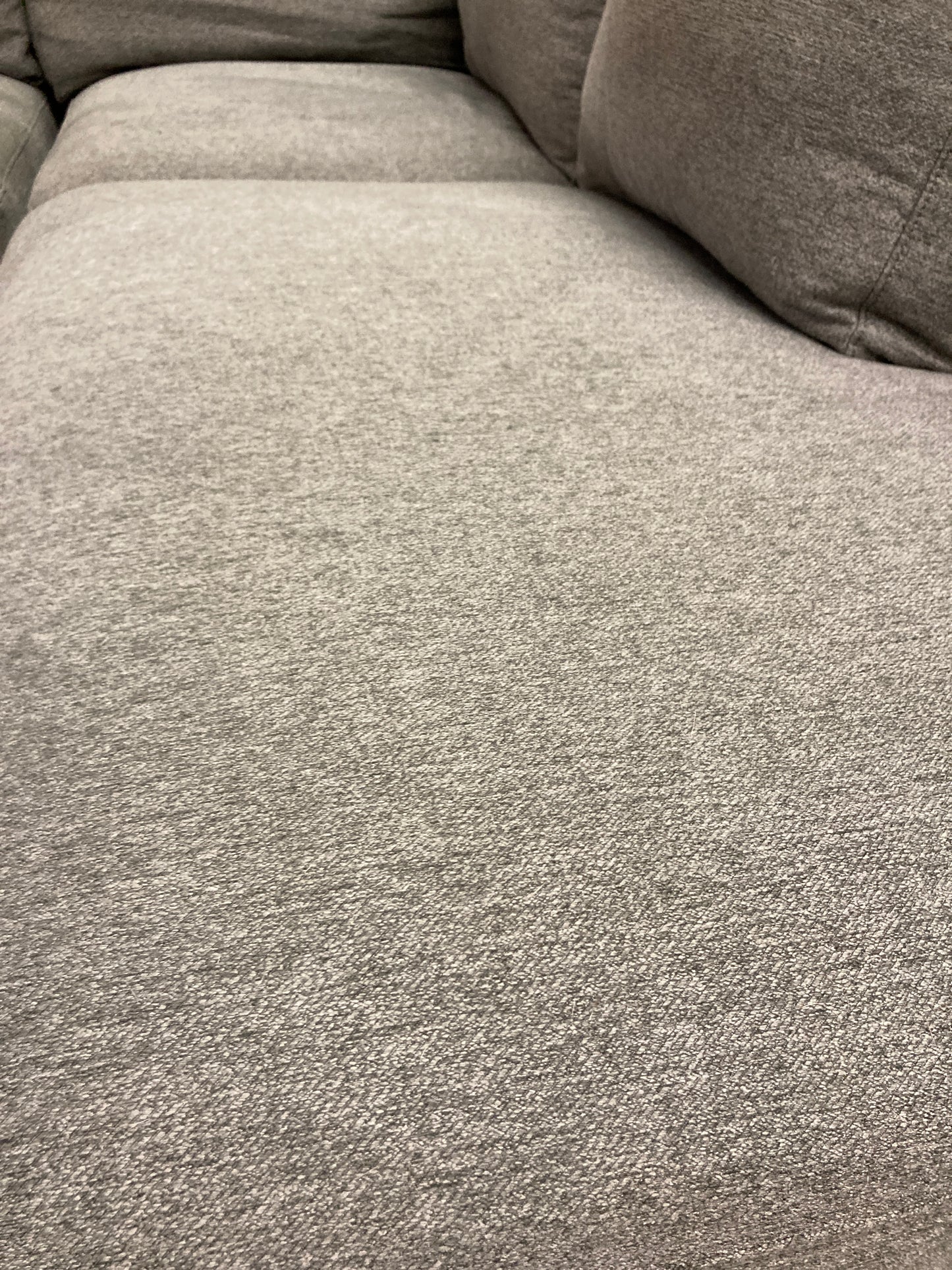 Costco - Thomasville Artesia Fabric Sectional with Ottoman - Retail $999 Default Title