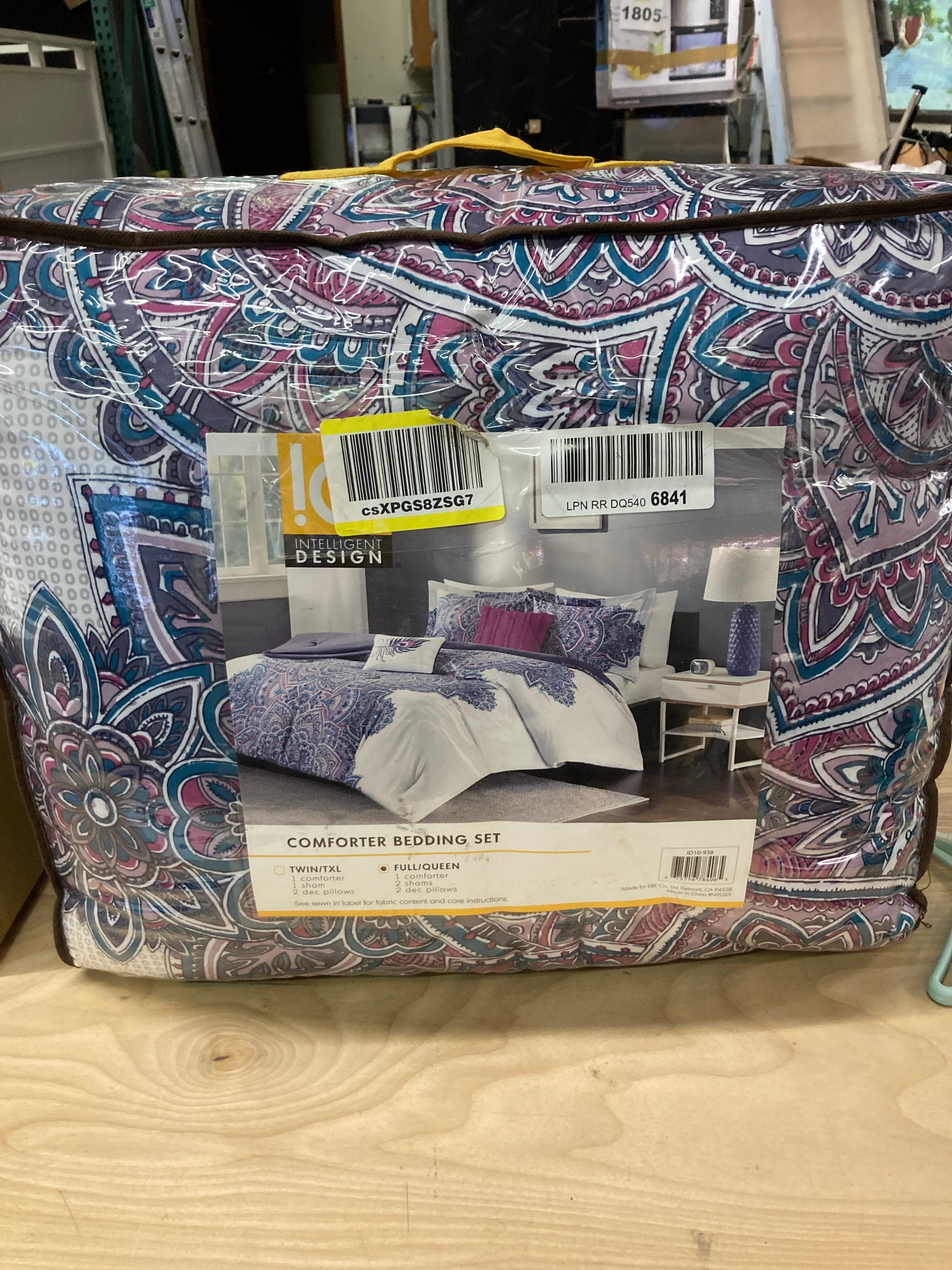 Intelligent Design Mila Comforter Bed Sets â€“ All Season Ultra Soft Microfiber Teen Bedding - Perfect For Dormitory-Great For Guest and Girls Bedroom, Full/Queen, Medallion Purple 5 Piece Default Title