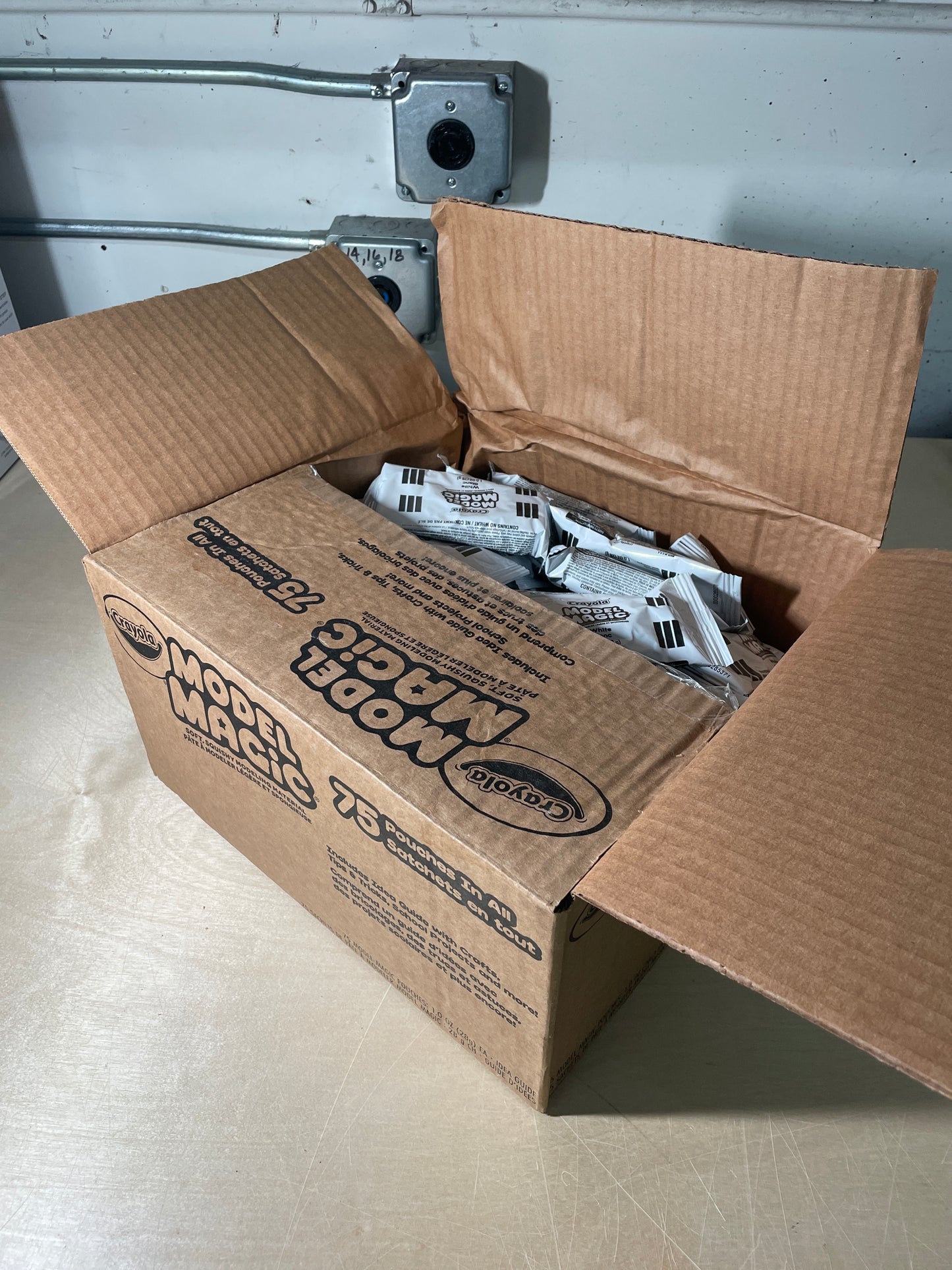 NEW - Crayola Model Magic - White (75ct), 1oz Modeling Clay Alternative, Air Dry Clay for Kids, Bulk Classroom Arts & Crafts Supplies - Retail $39