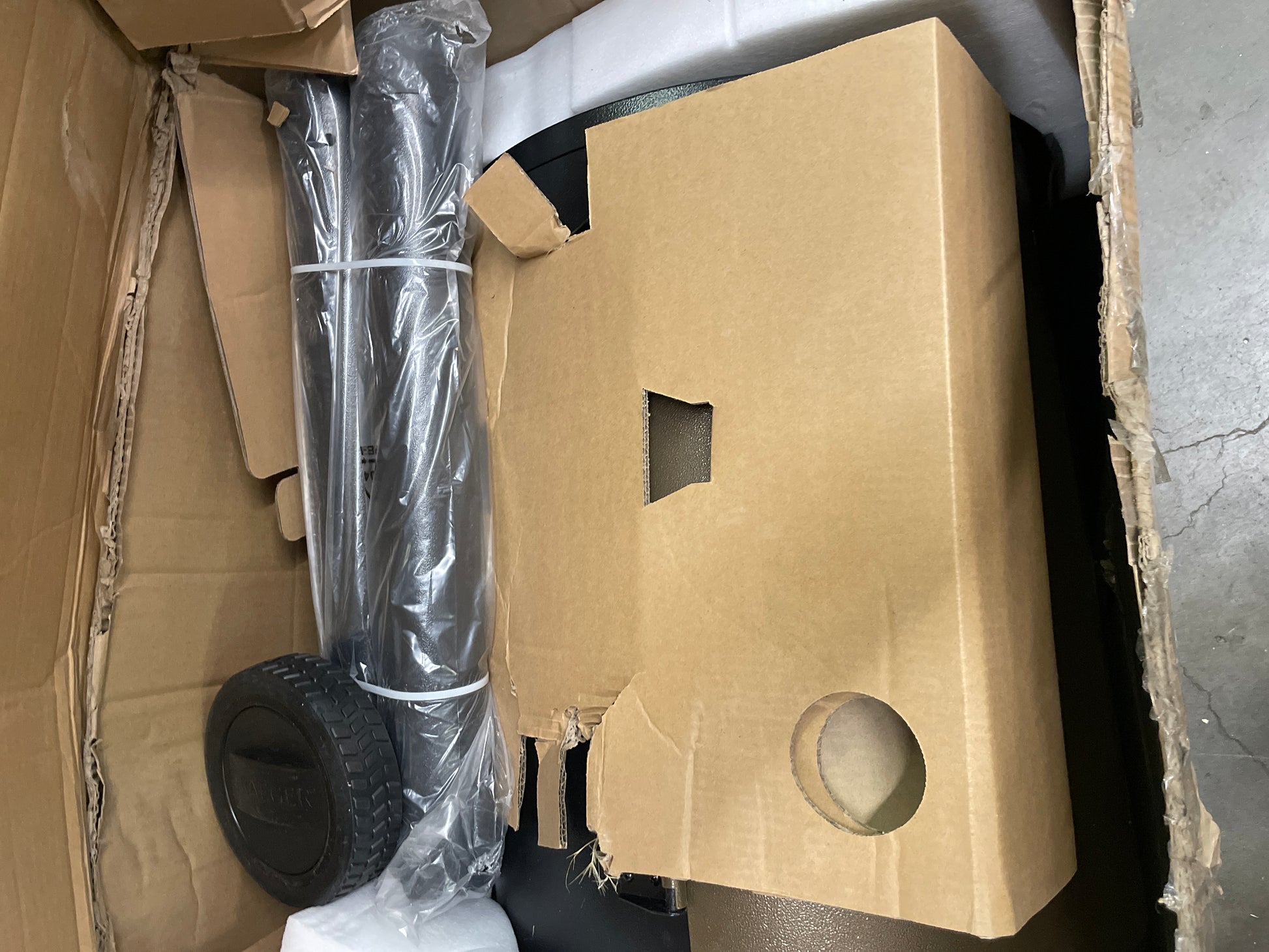 Traeger Grills Pro Series 22 Electric Wood Pellet Grill and Smoker, Bronze - Retail $599 Default Title