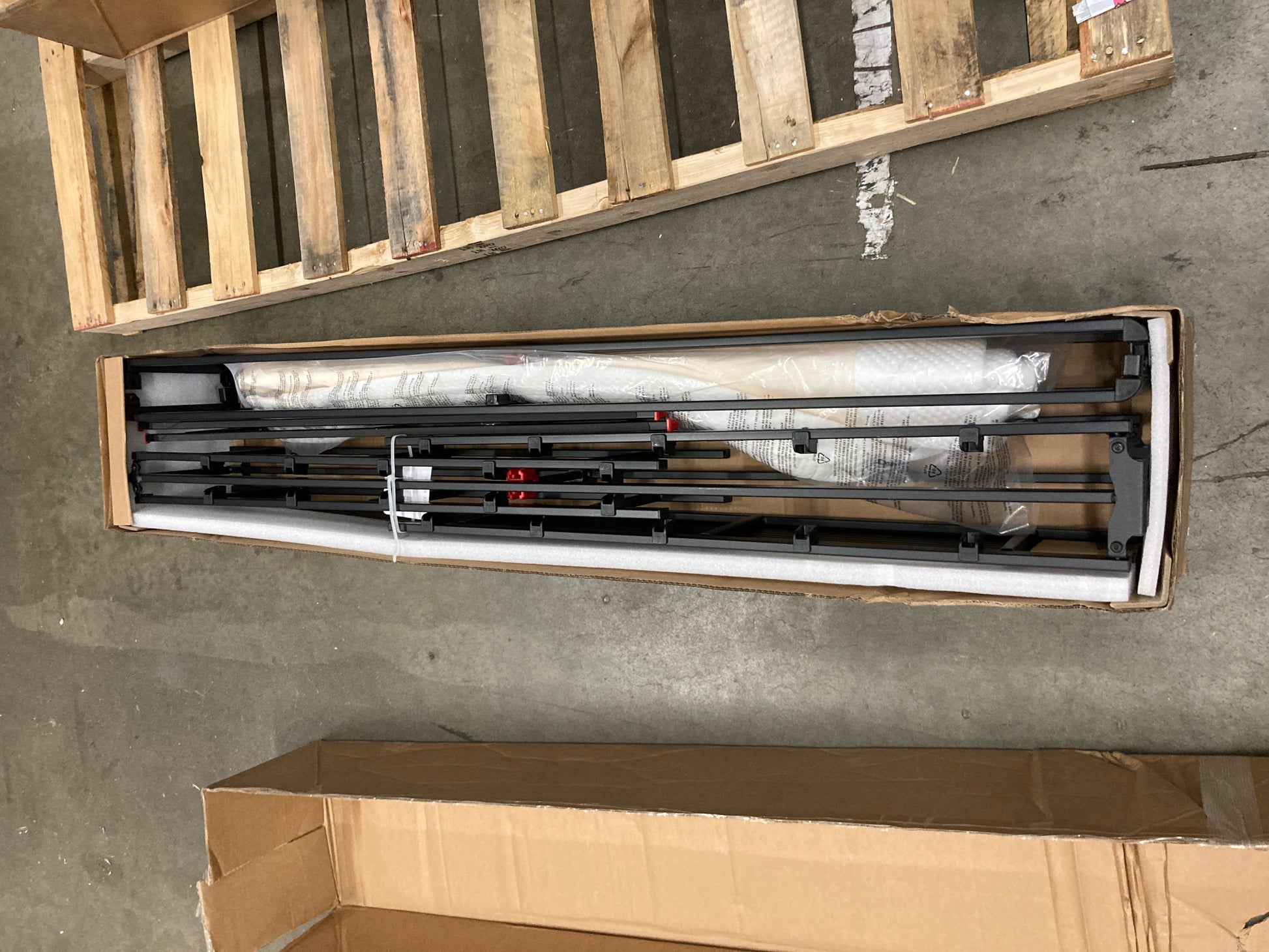 Amazon Basics Smart Box Spring Bed Base, 9 Inch Mattress Foundation, Tool-Free Easy Assembly, Queen, White - Retail $139 Default Title