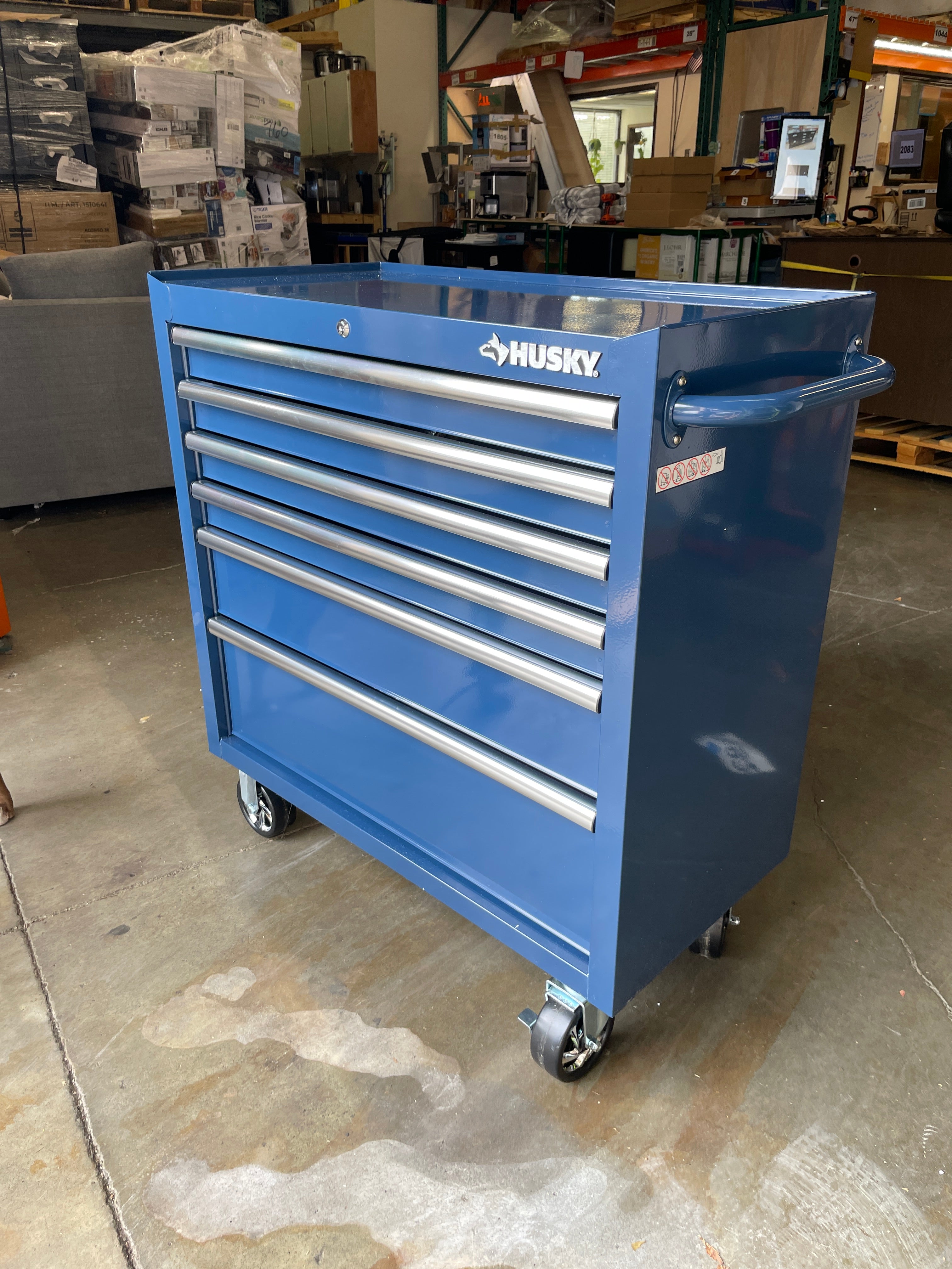 NEW IN BOX - Husky 36