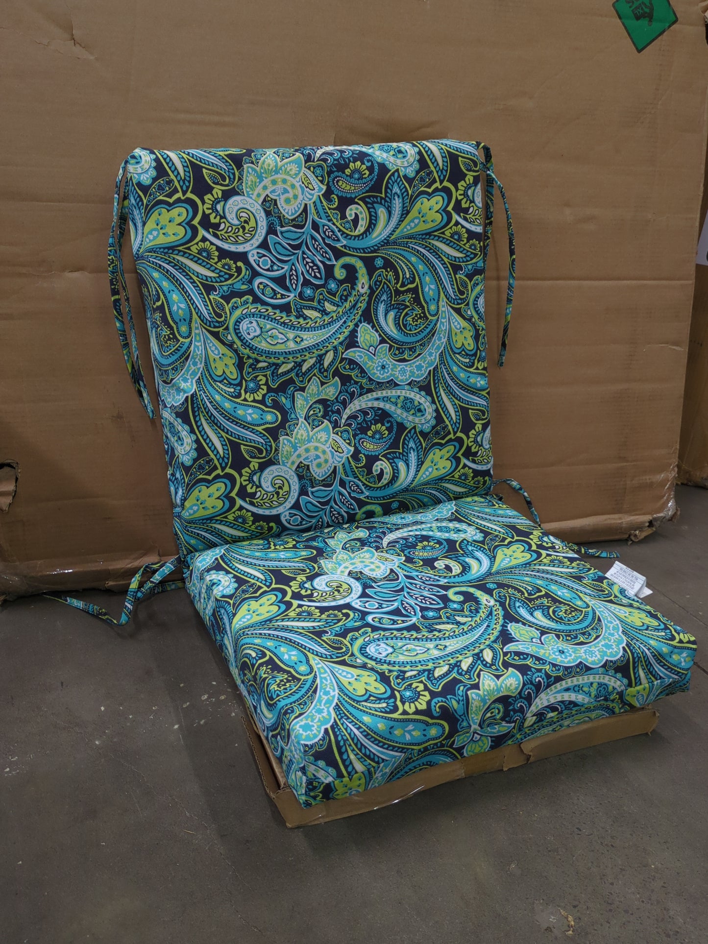 Paisley Indoor/Outdoor Chair Cushion, Deep Seat, 36.5" x 18" - Retail $54