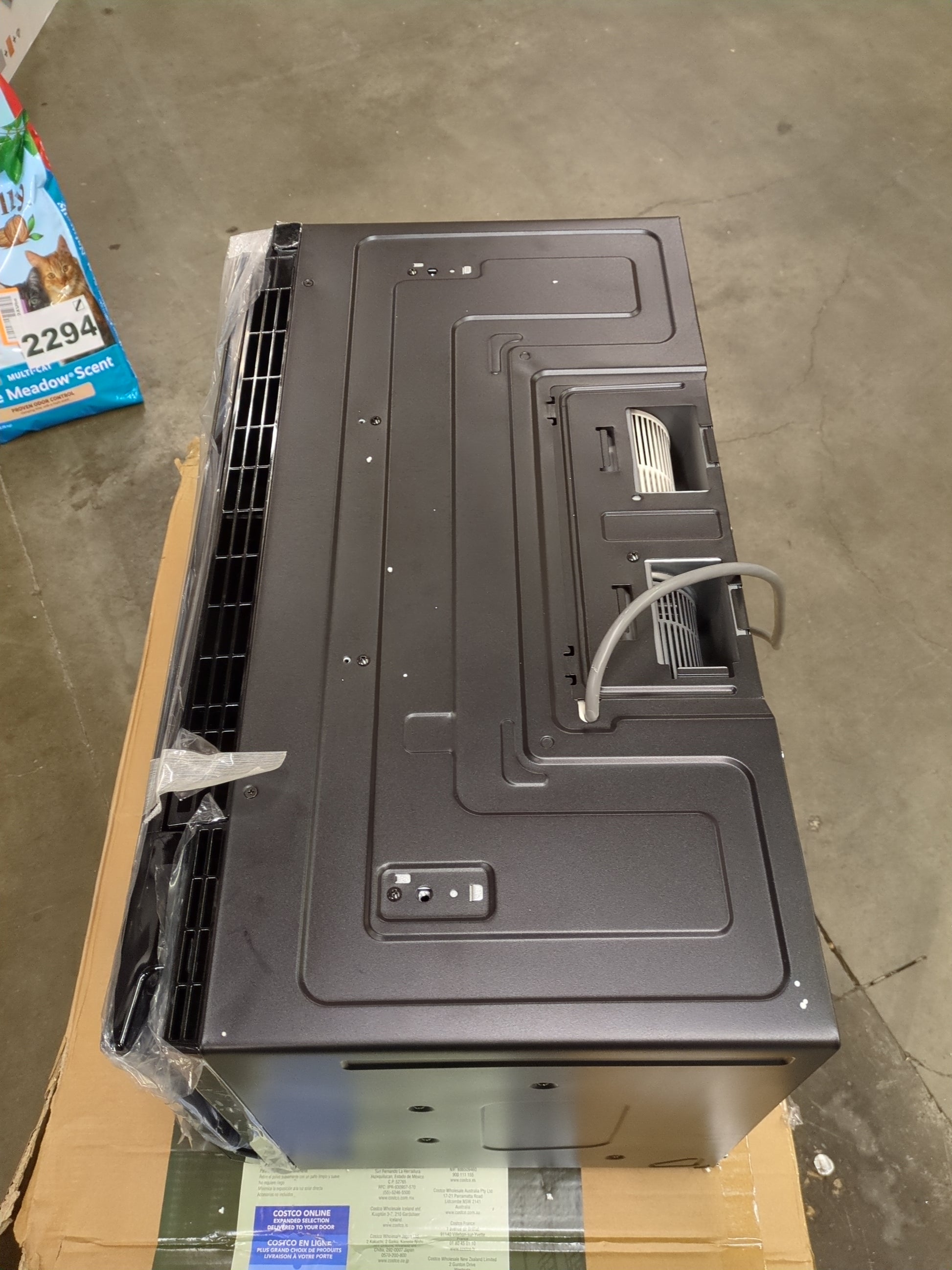 Samsung 2.1 cu. ft. Over-the-Range Microwave with Sensor Cook ME21M706BAG - Retail $479