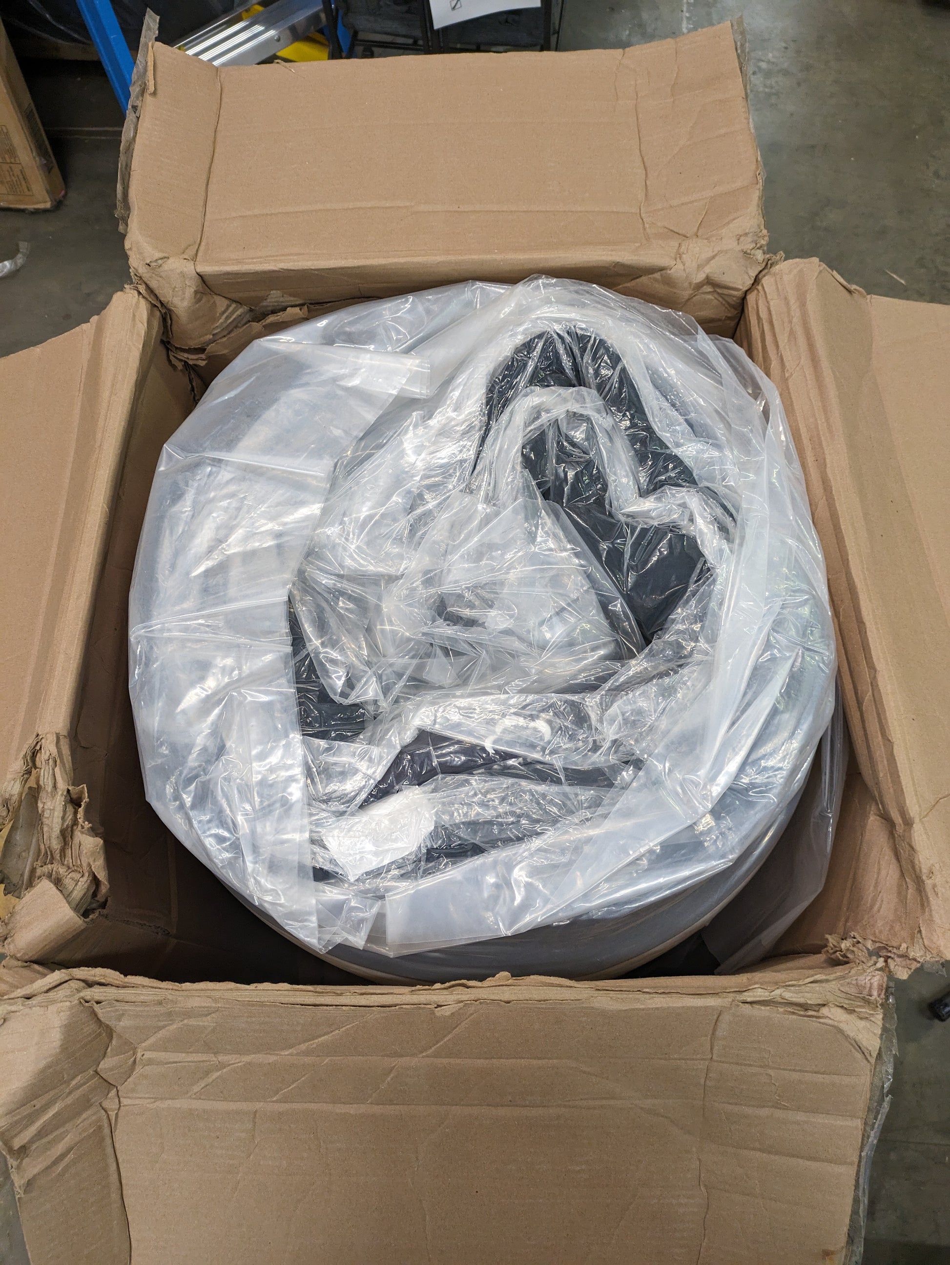 Dream Cloud 14" King Mattress - Luxury Hybrid Gel Memory Foam - CertiPUR-US Certified - Retail $999