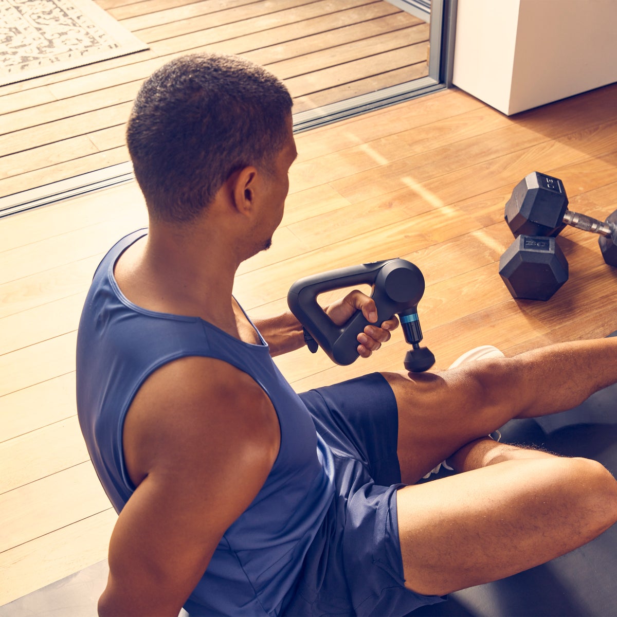 NEW - Theragun Elite G5 Bluetooth Percussive Massager with 5 Attachments