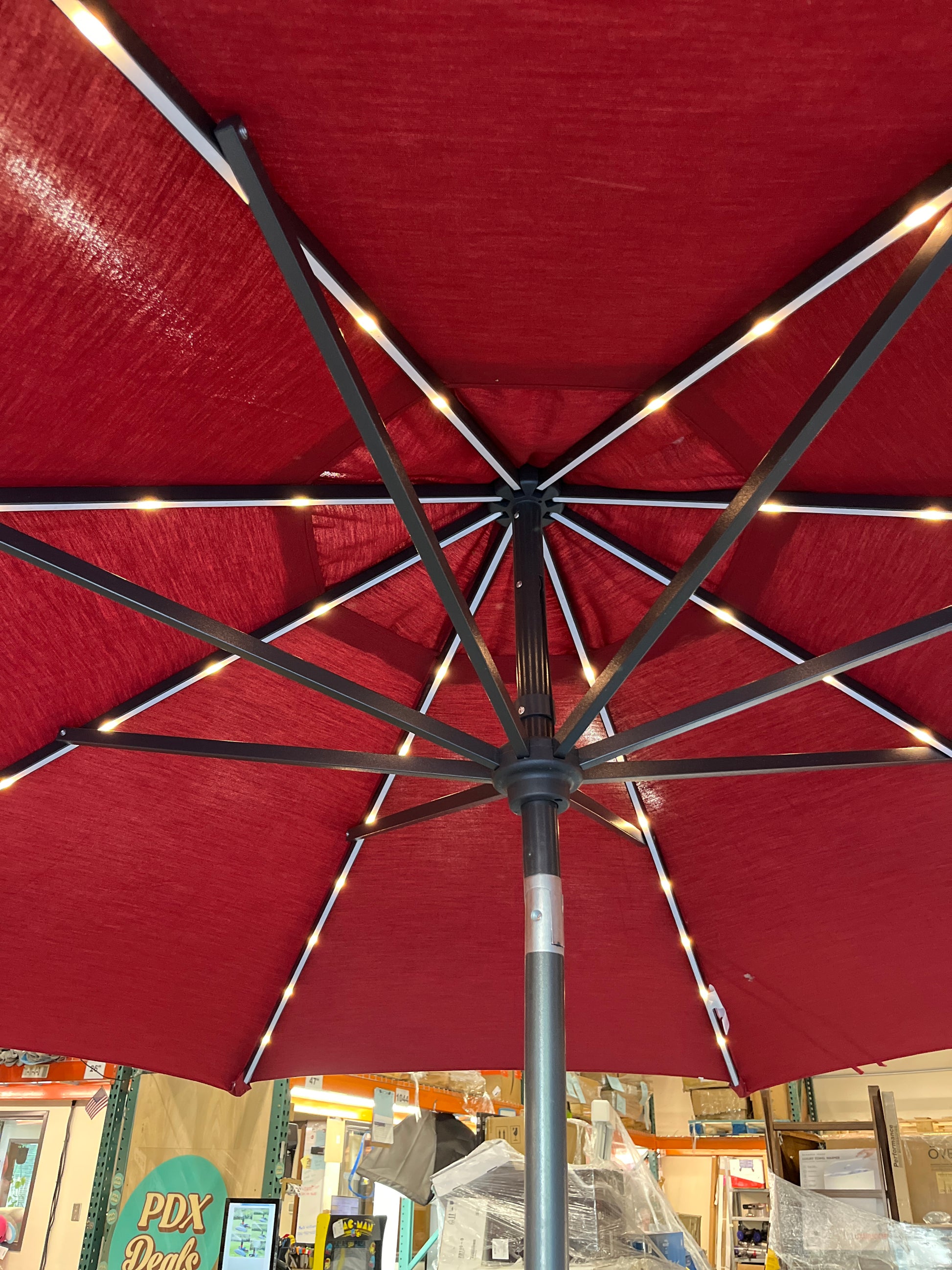 LED SOLAR ROUND - Retail $174