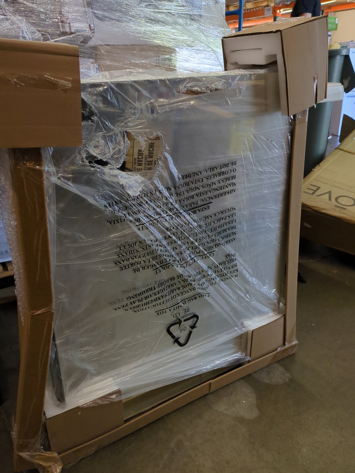 OVE CARLOW MED CABINET - Retail $139