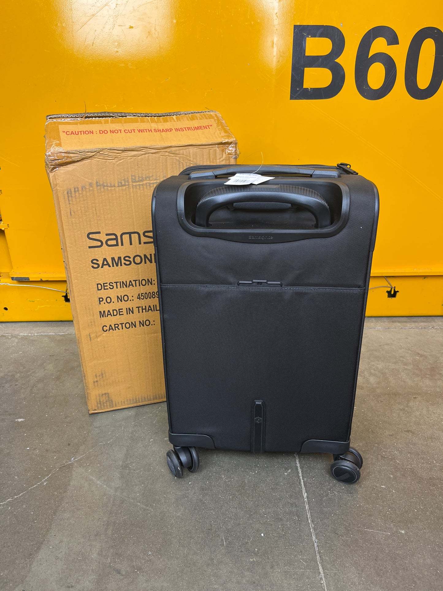 Costco - Samsonite Amplitude 2-piece Hardside Set - Retail $219