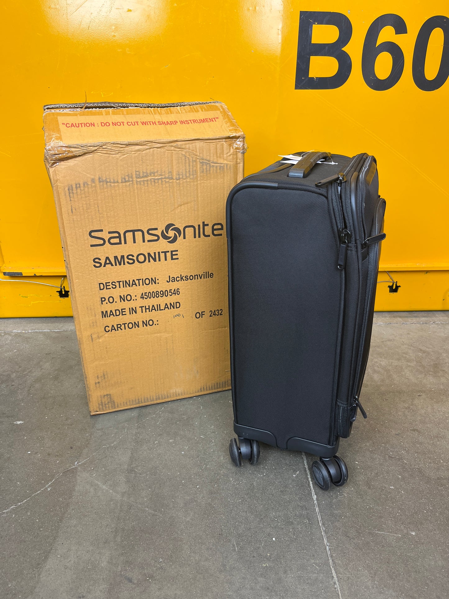 Costco - Samsonite Amplitude 2-piece Hardside Set - Retail $219