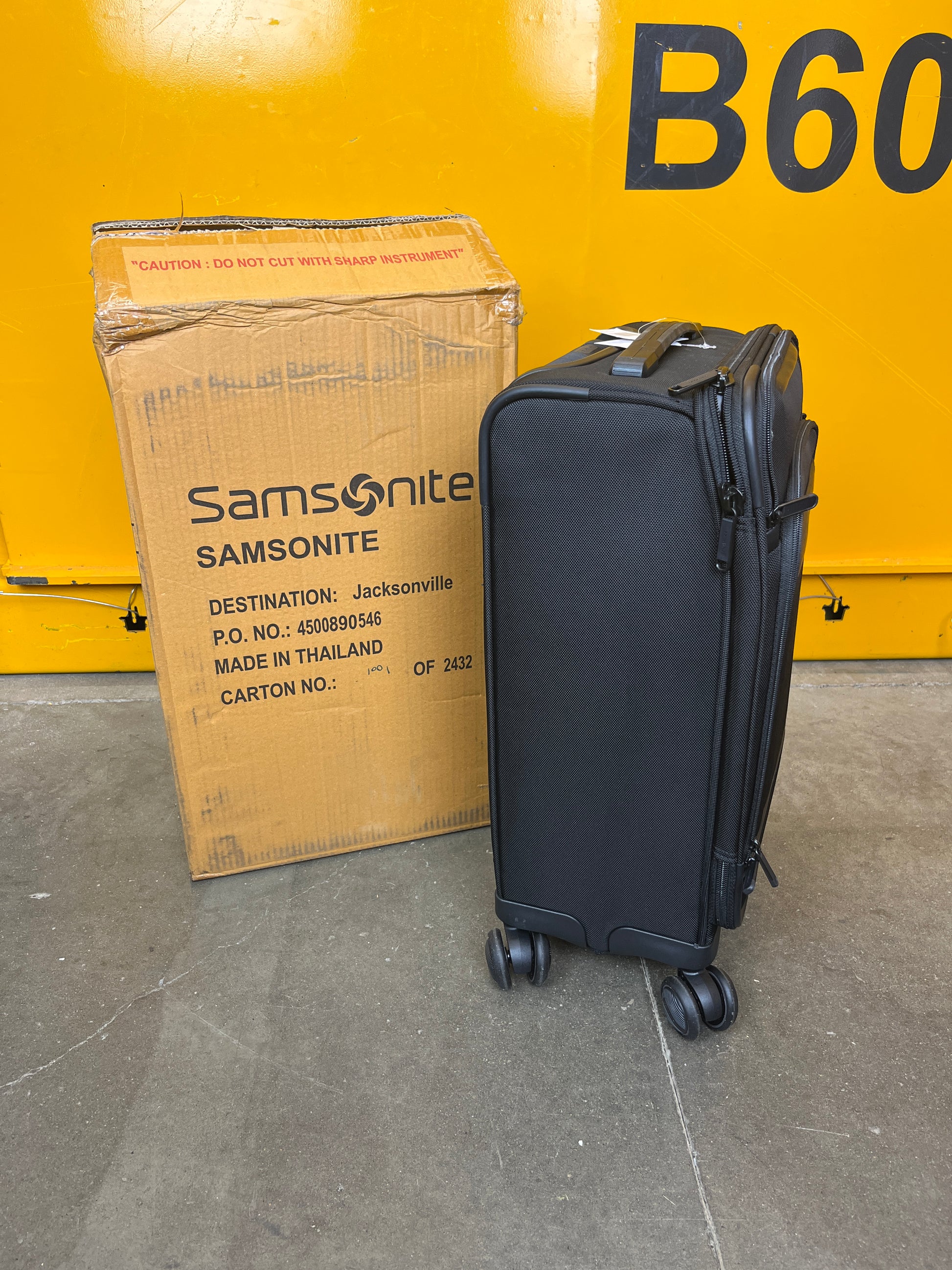 Costco - Samsonite Amplitude 2-piece Hardside Set - Retail $219