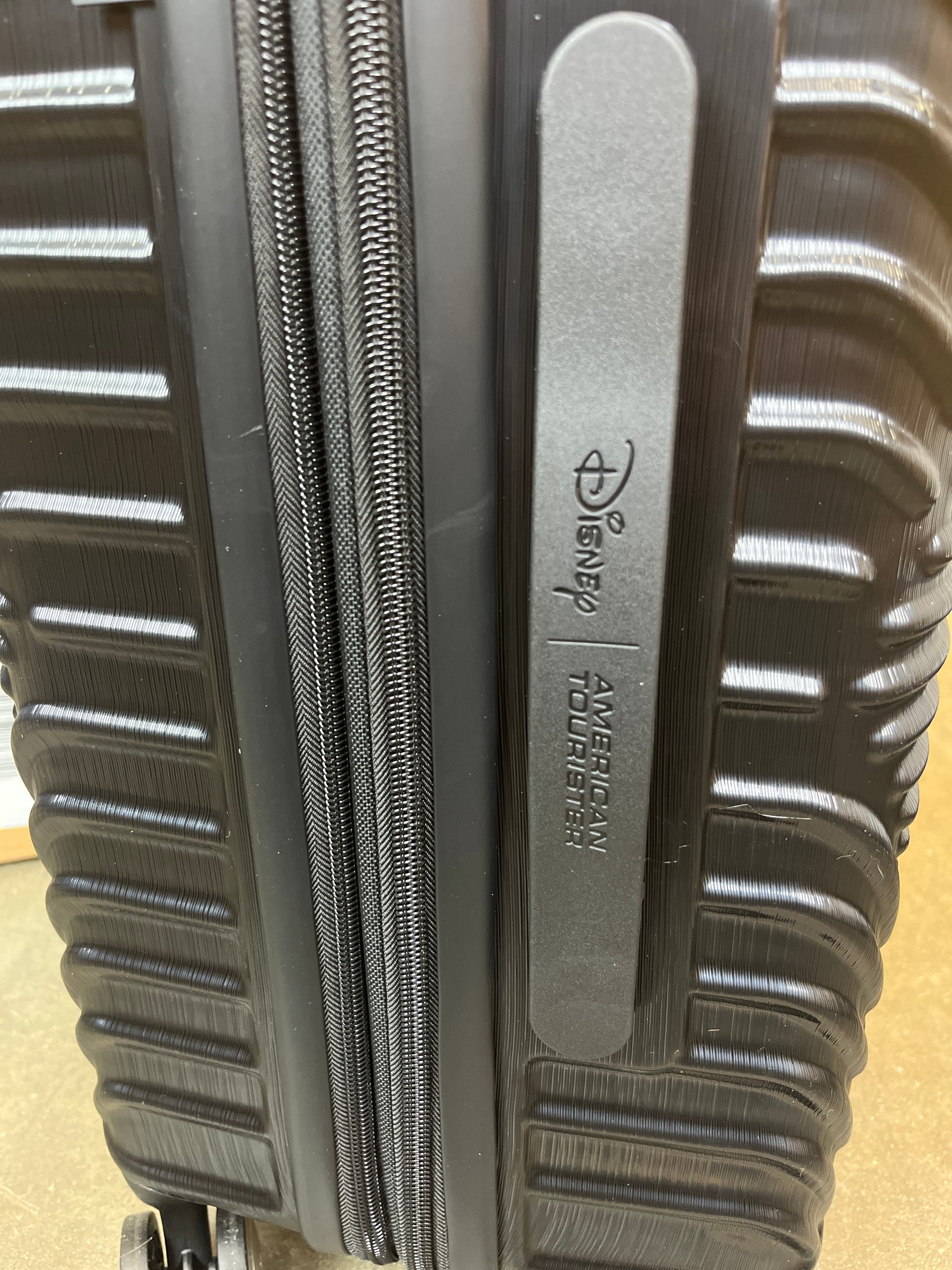 American Tourister Disney Molded Hardside Expandable Luggage, Black, Carry-On 20-Inch - Retail $115