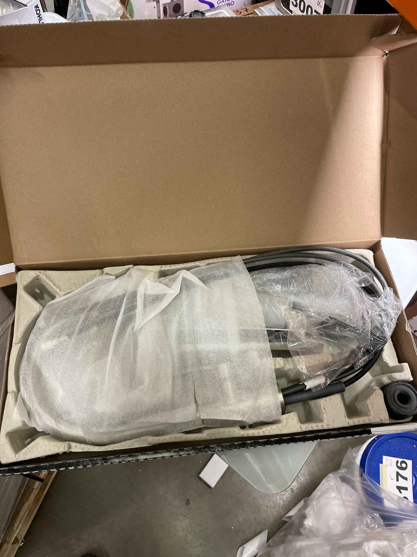 Costco - Delta Auburn Pull Down Kitchen Faucet and Soap Dispenser - Retail $179