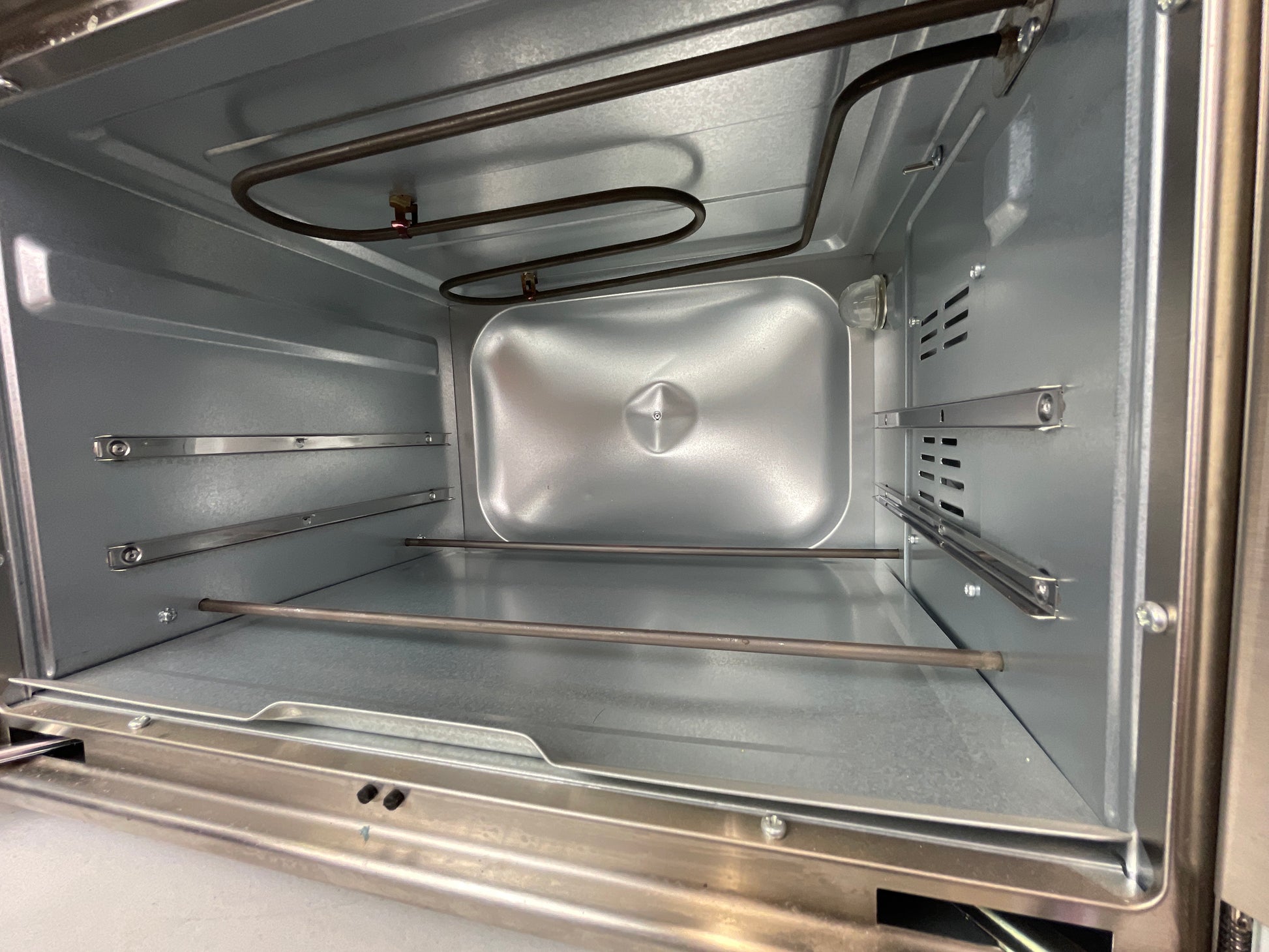 NEW - Costco - Oster Digital French Door Countertop Oven - Retail $139