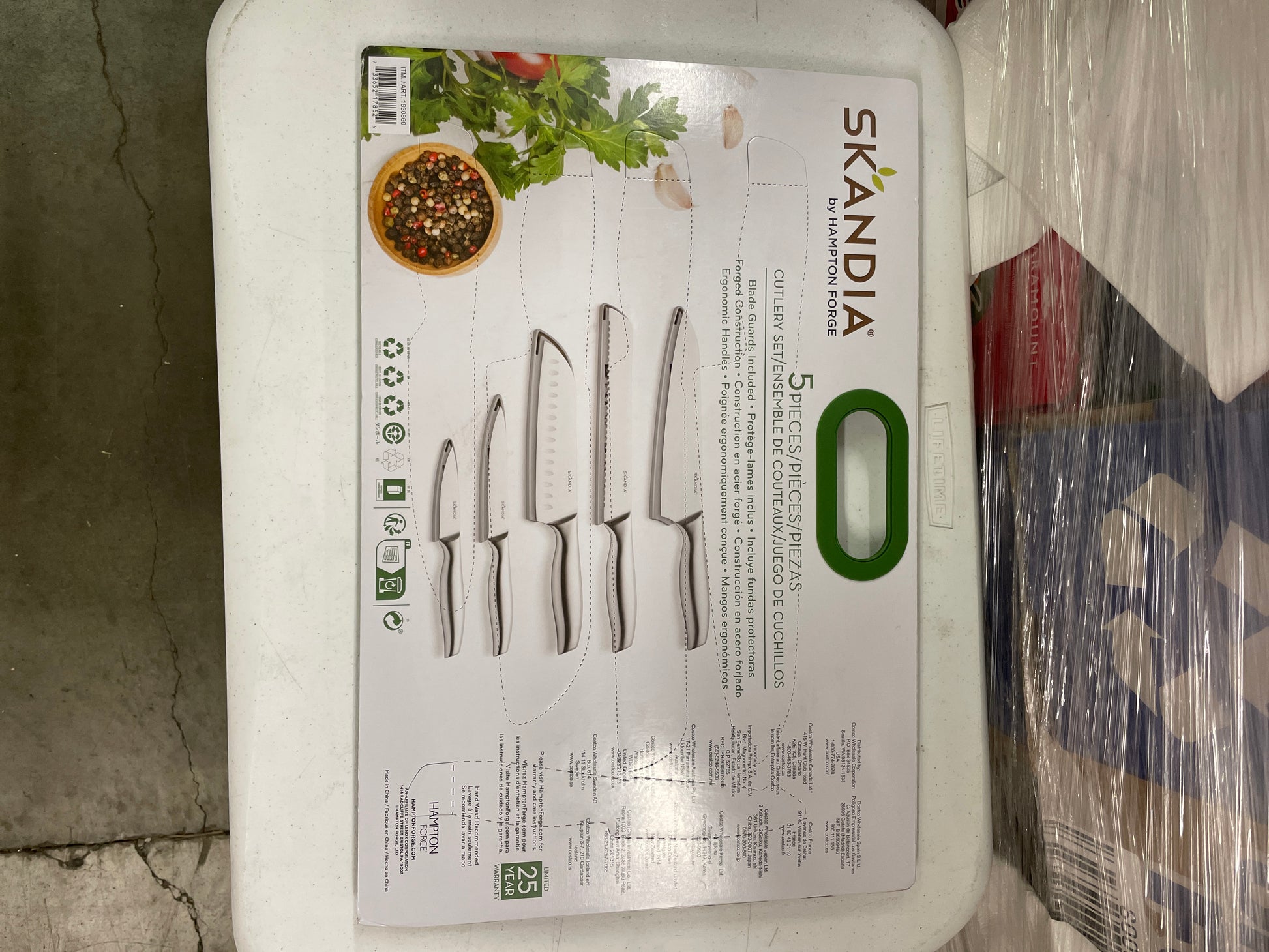 NEW - Skandia 5-piece Stainless Steel Cutlery Set with Blade Guards - Retail $24
