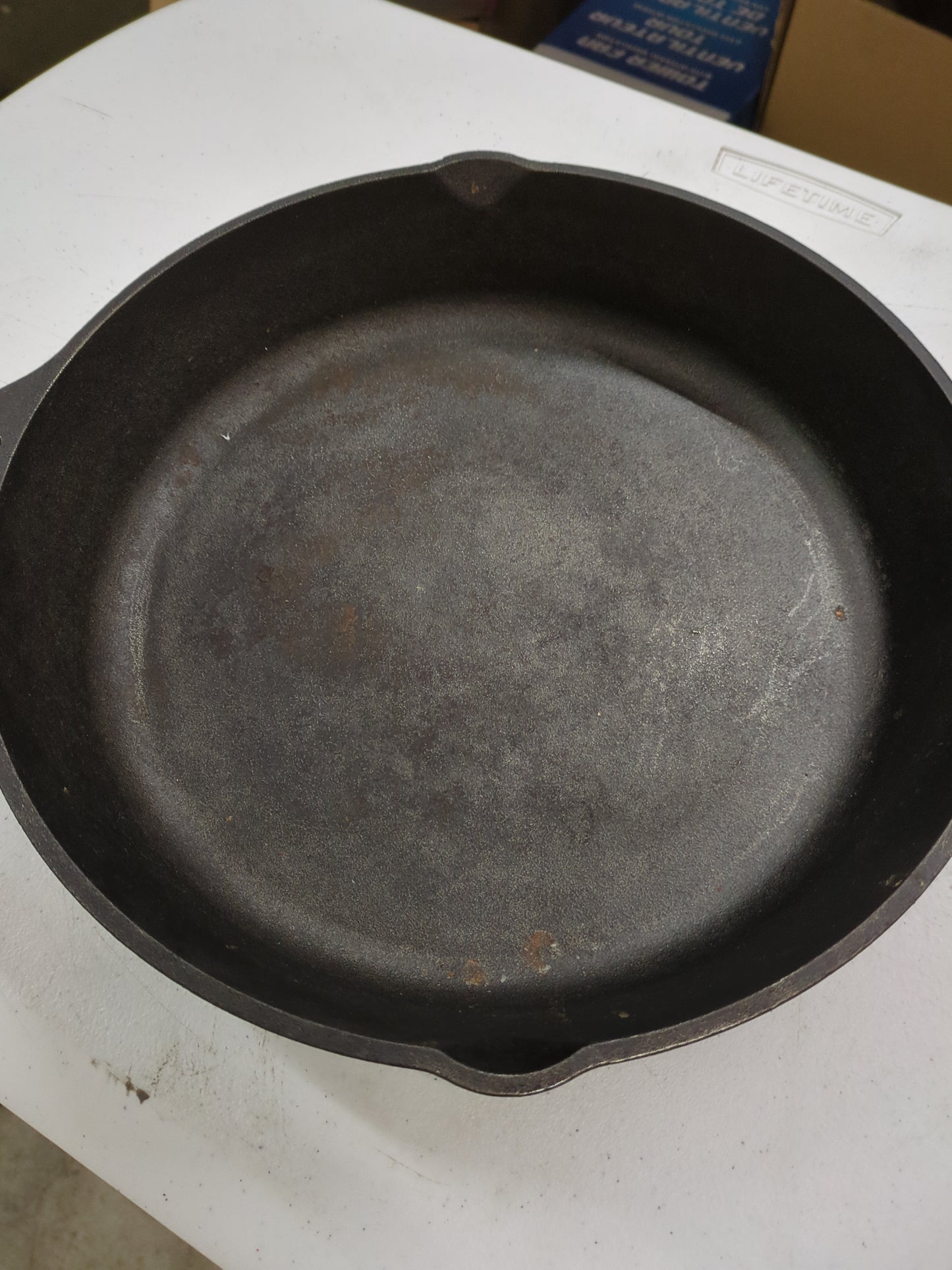 Lodge Cast Iron Skillet with Red Silicone Hot Handle Holder - Retail $19