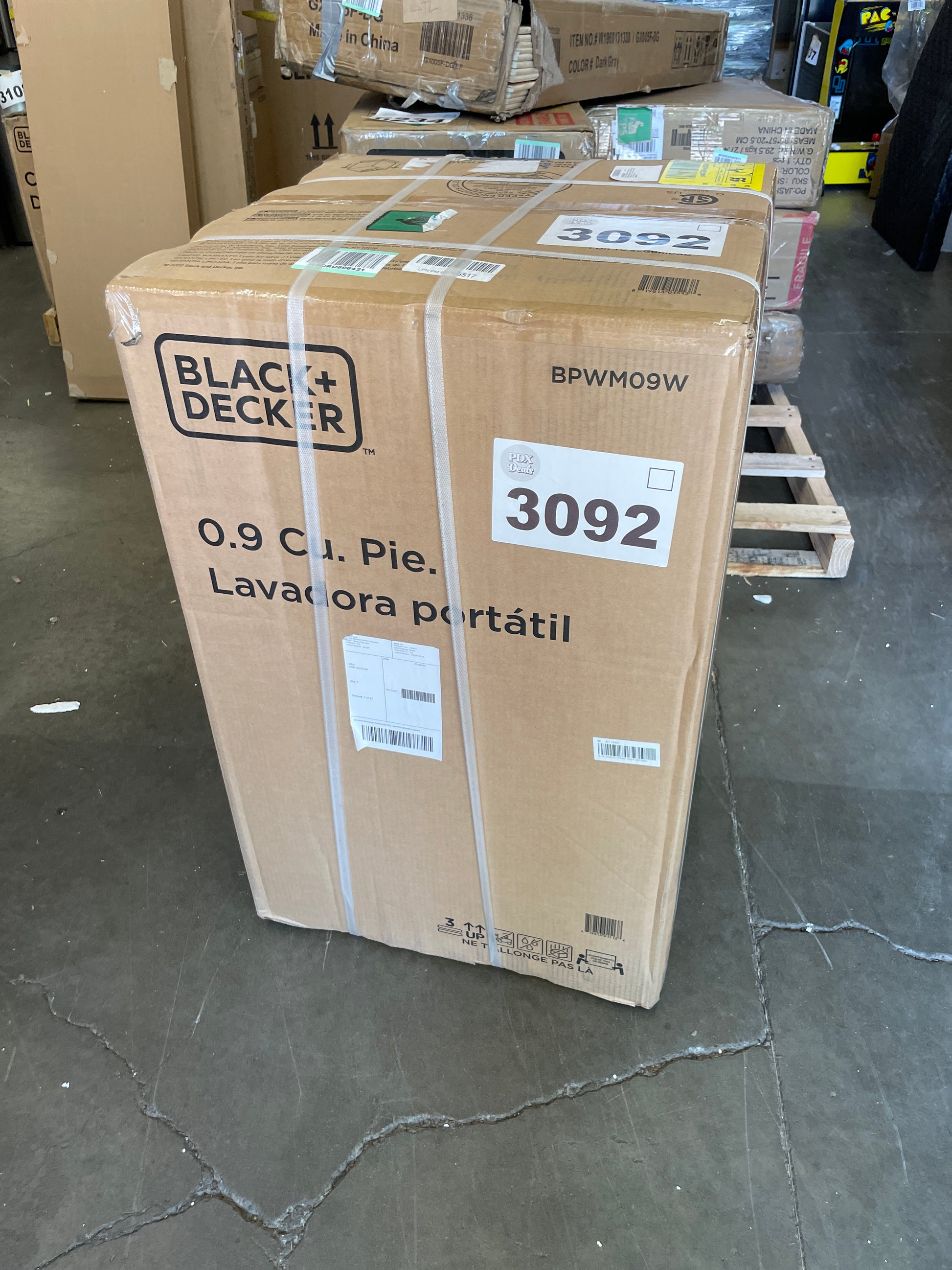 BLACK+DECKER Small Portable Washer, Washing Machine for Household Use, Portable Washer 0.9 Cu. Ft. with 5 Cycles, Transparent Lid & LED Display - Retail $284