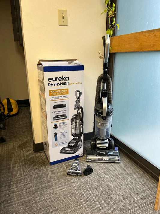 Like NEW - Costco - Eureka DashSprint Anti-Tangle Upright Vacuum - Retail $169