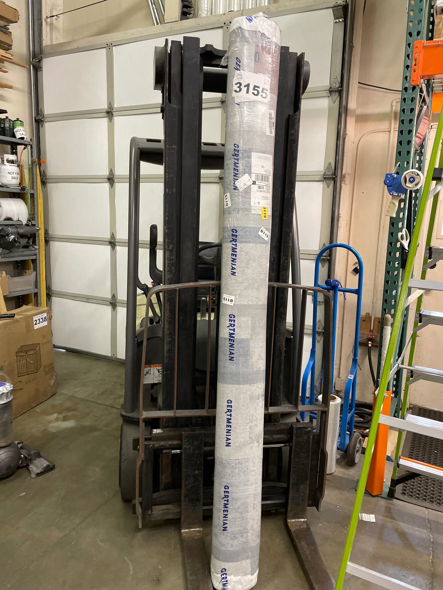 NEW - Costco - Eden Rug Collection, Abstract Geo Blue 7'10" x 10' - Retail $299