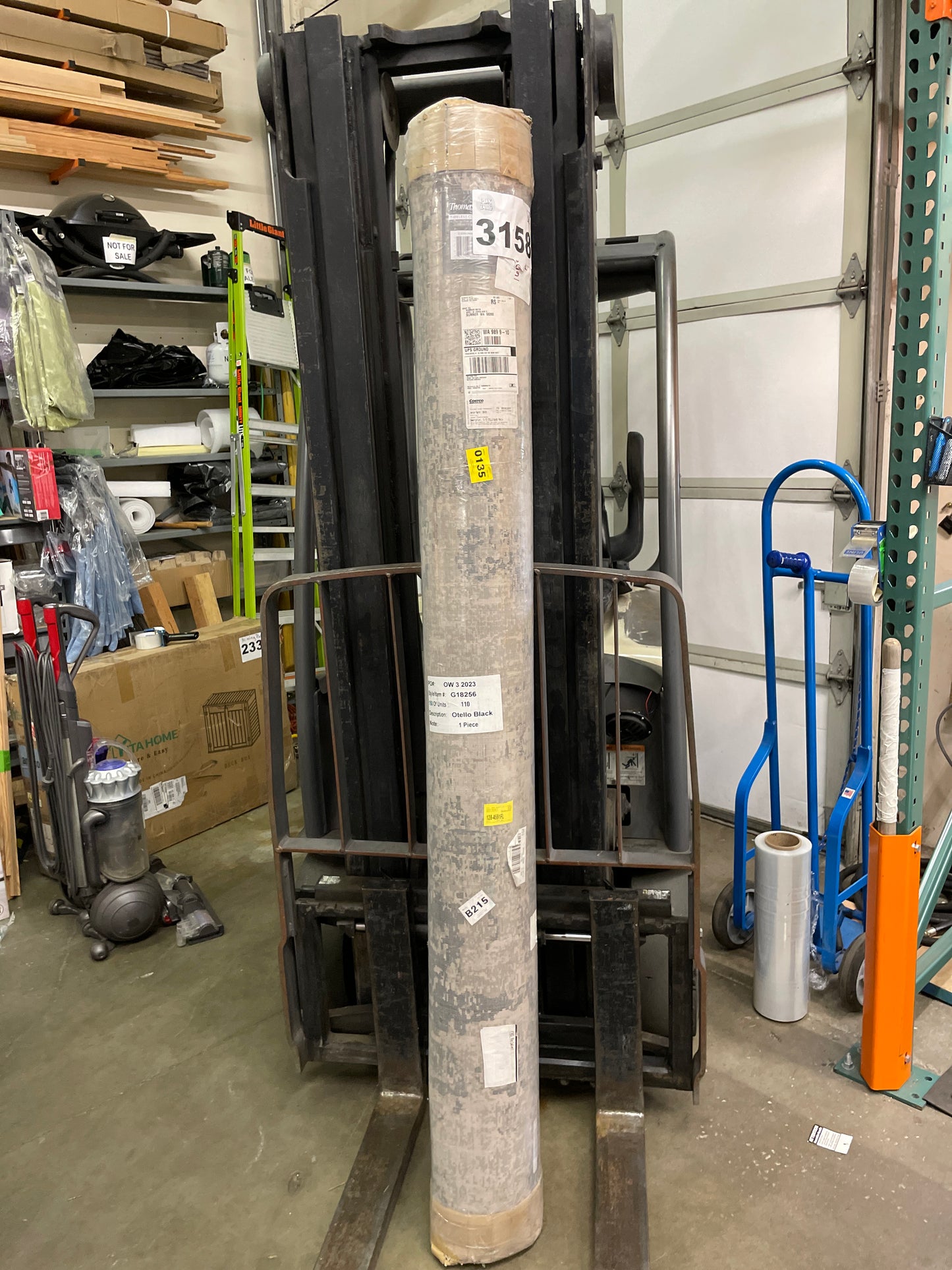 NEW - Costco - Thomasville Timeless Classic Rug Collection, Otello Black 6'6" x 9'6" - Retail $214