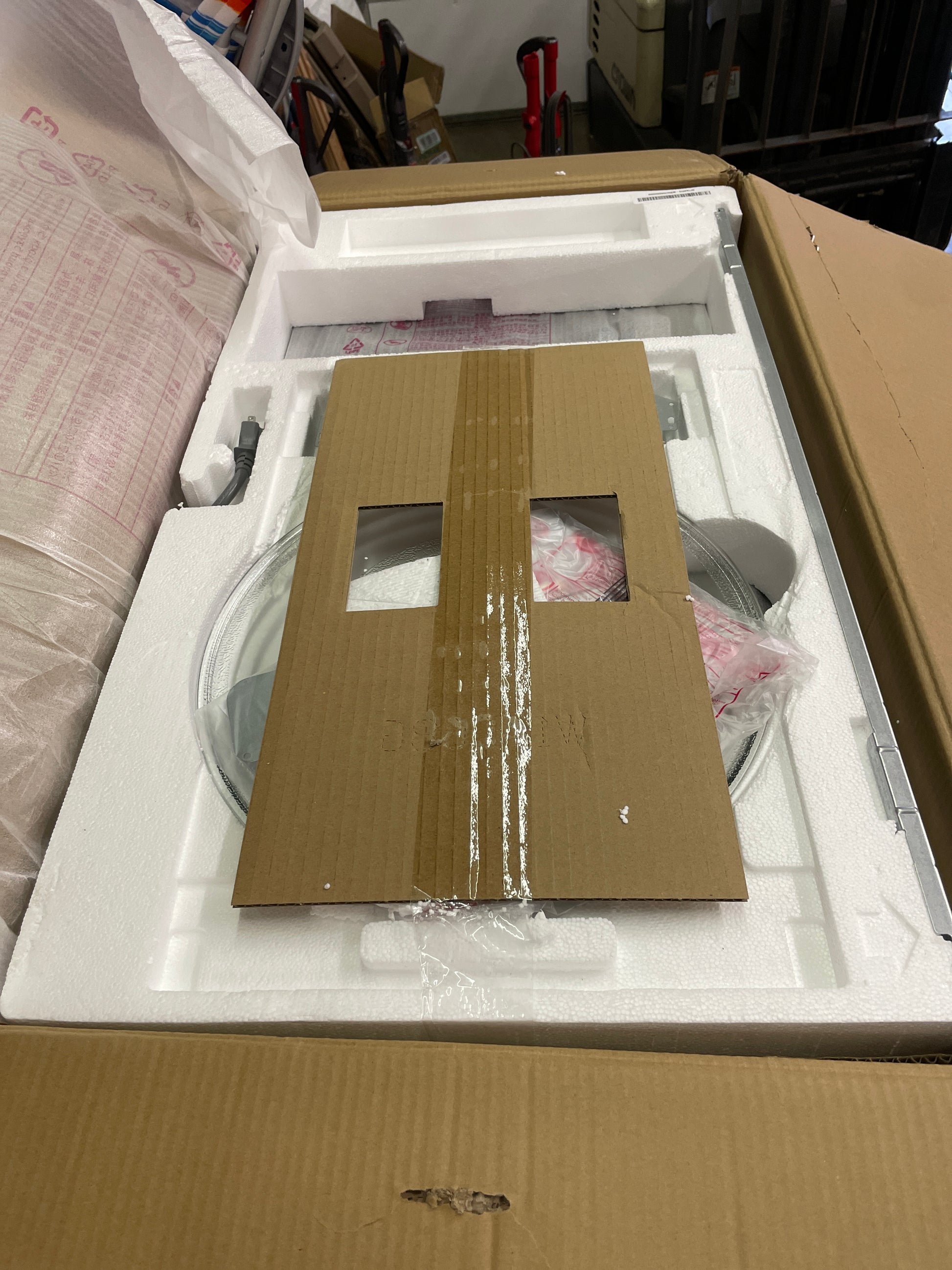 LG 2.0 cu. ft. Smart Wi-Fi Enabled Over-the-Range Microwave Oven with EasyClean - Retail $299