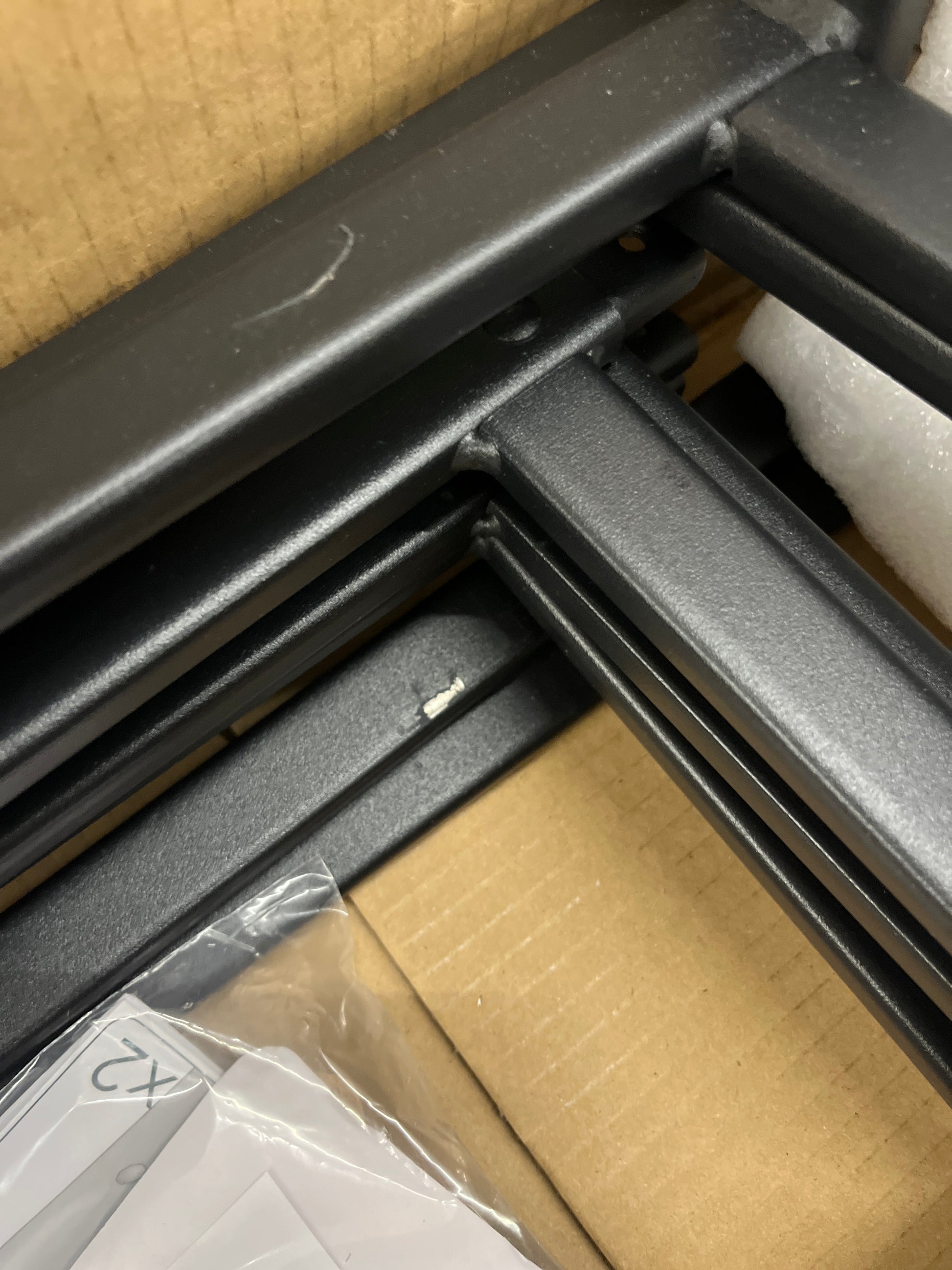 Zinus 9 Inch Metal Smart Box Spring / Mattress Foundation, King - Retail $167