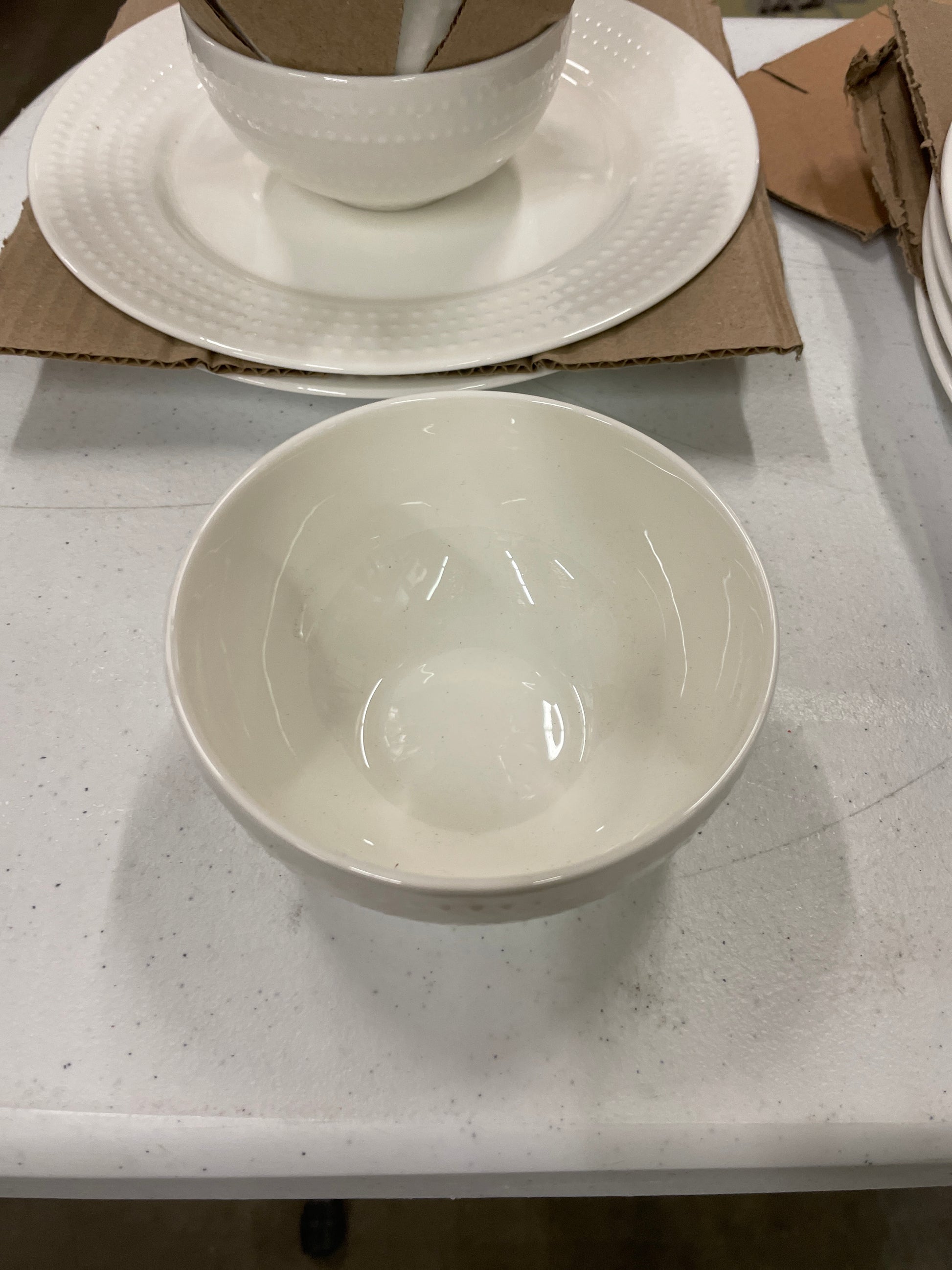 Costco - Mikasa Nellie 40-piece Dinnerware Set - Retail $79