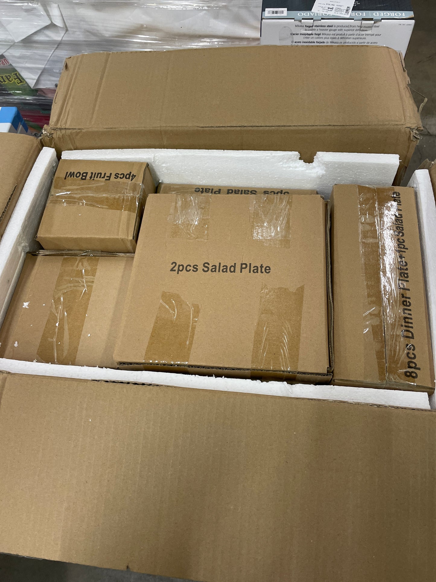 Costco - Mikasa Nellie 40-piece Dinnerware Set - Retail $79