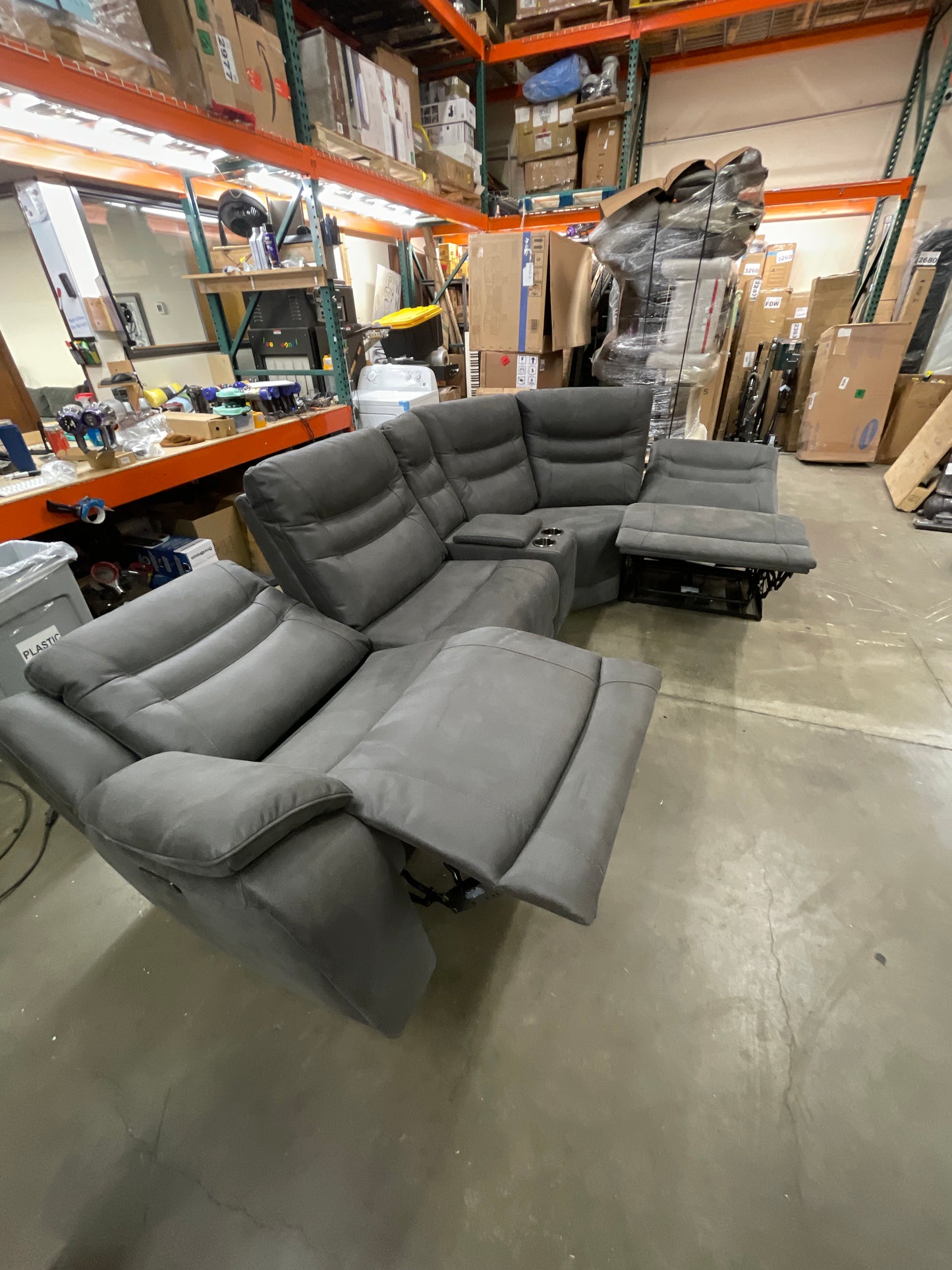 NEW - Costco - Kelsee Fabric Power Reclining Sectional with Power Headrests - Retail $2399