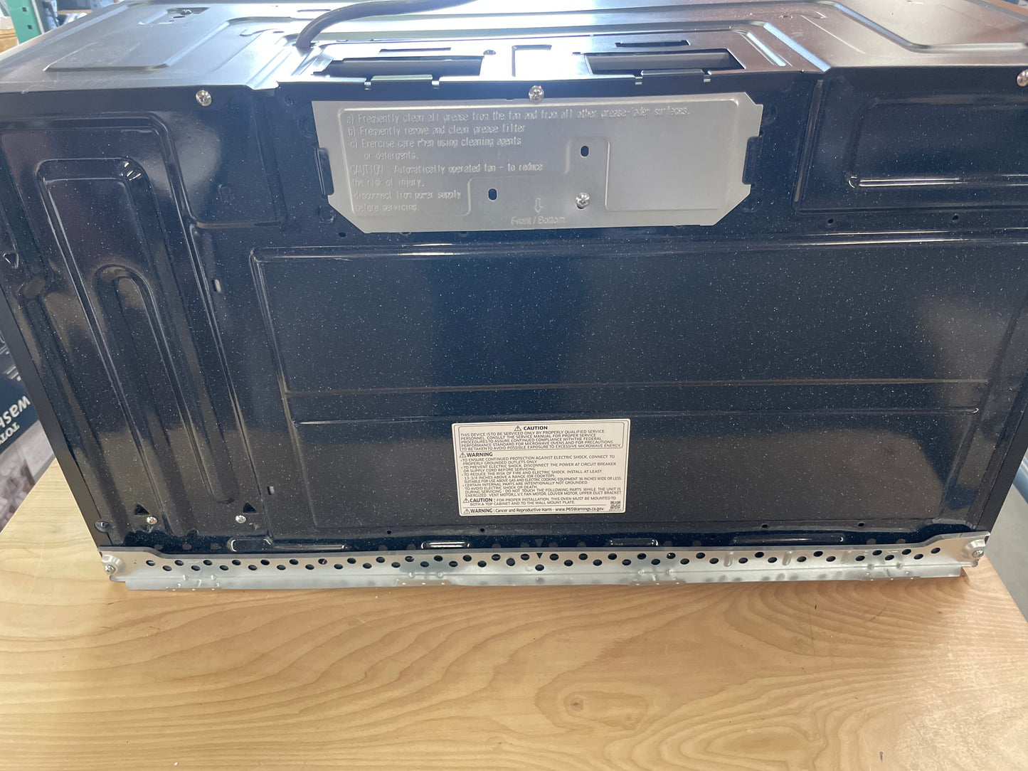 Samsung 1.9 Cu. Ft. Over-the-Range Microwave with Sensor Cook ME19R7041FS - Retail $419