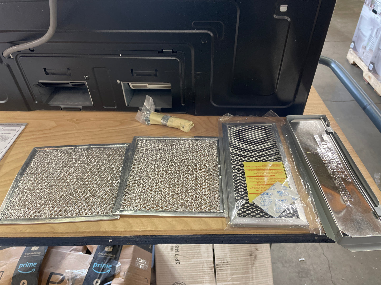 Samsung 1.9 Cu. Ft. Over-the-Range Microwave with Sensor Cook ME19R7041FS - Retail $419