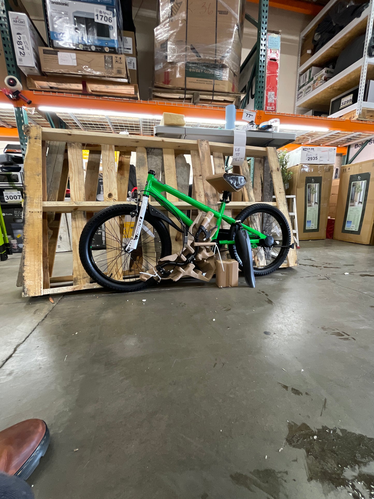 NEW - RoyalBaby Freestyle 20 Inch Kids Bike Bicycle with Kickstand, Water Bottle and Holder, and Reflectors for Boys and Girls Ages 8 and Up, Green - Retail $199