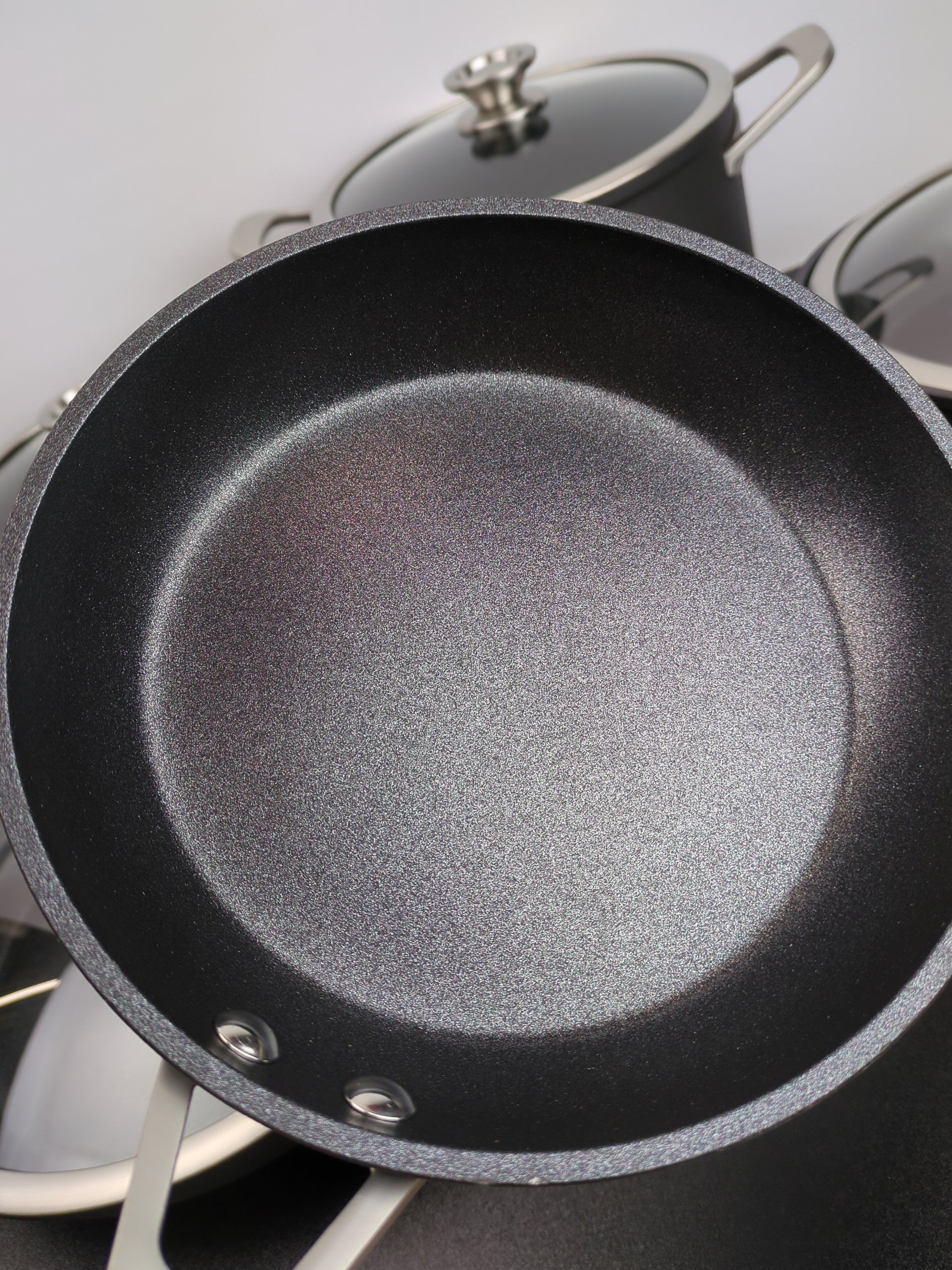 NINJA NONSTICK 12PC - Retail $199