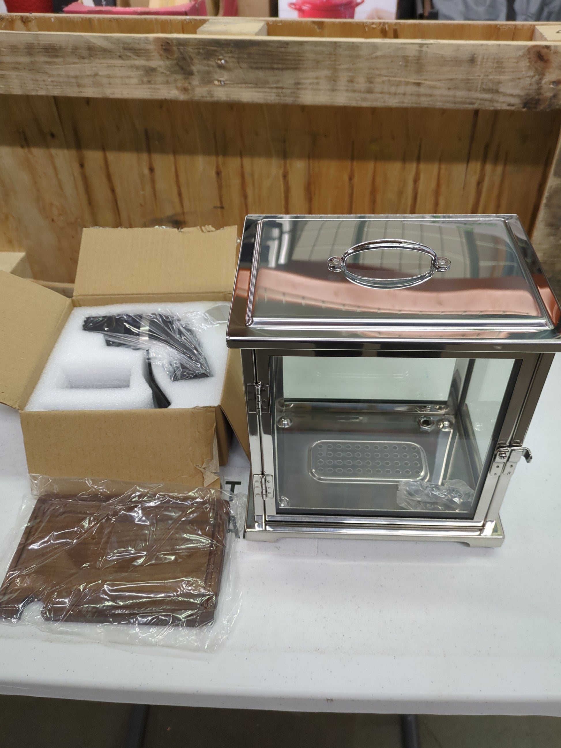 Crafthouse by Fortessa Glass Smoking Box with Handheld Smoker - Retail $245