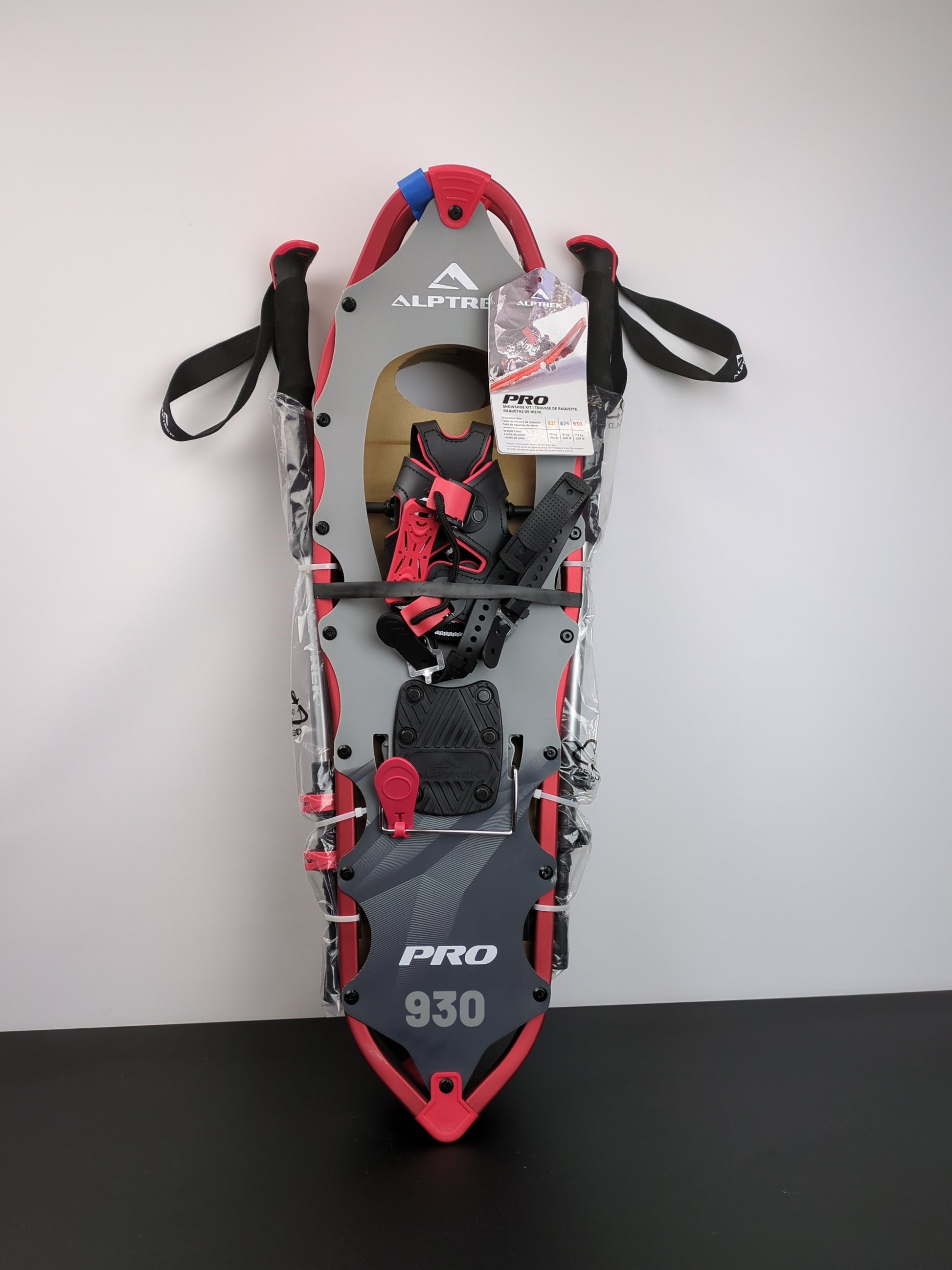 NEW - Costco - CMT ALPTREK Pro SPIN Snowshoe Kit - Retail $74