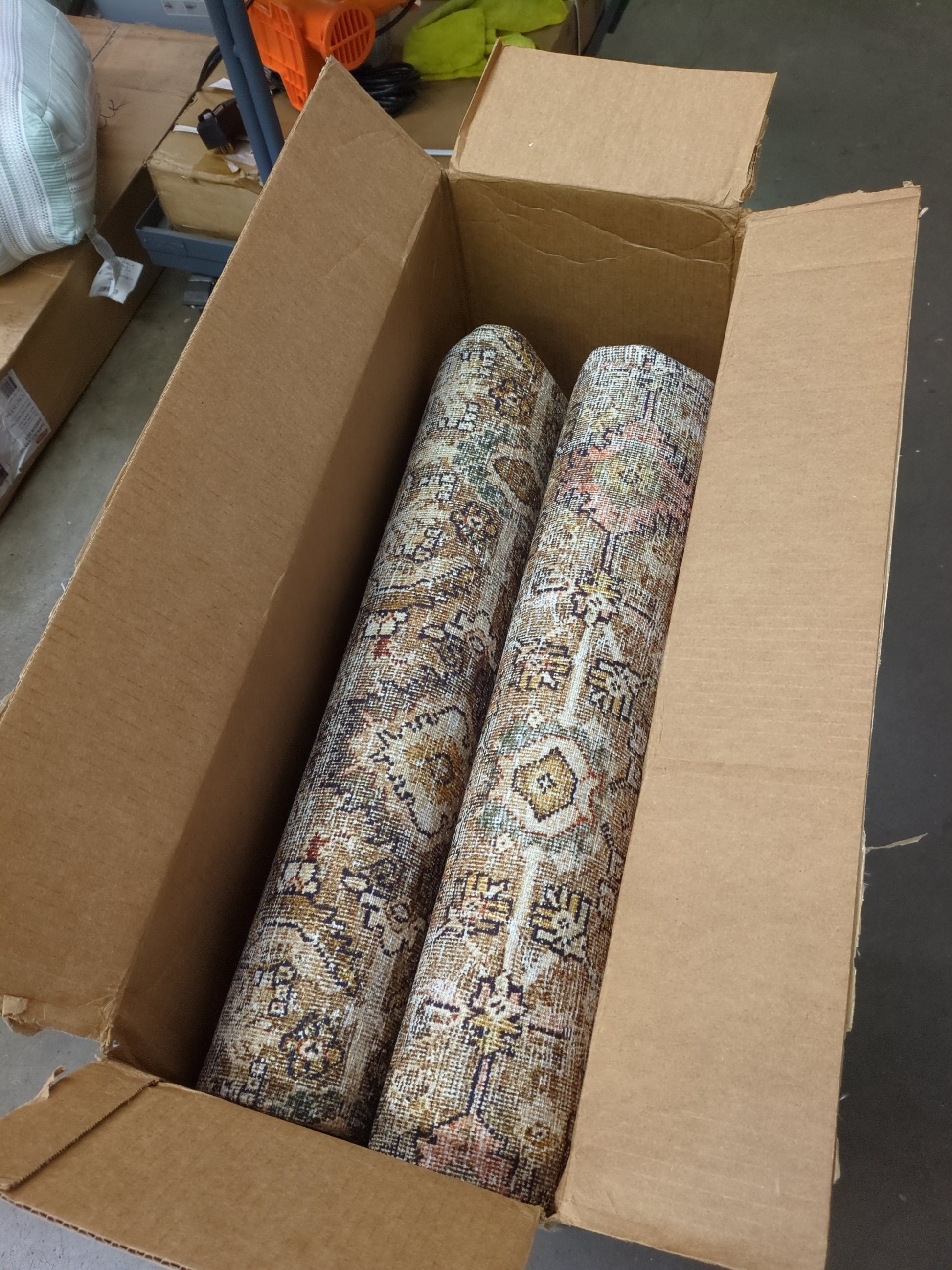 Loloi LAYLA Collection, LAY-03, Olive / Charcoal, 9'-6" x 14', .13" Thick, Area Rug, Soft, Durable, Vintage Inspired, Distressed, Low Pile, Non-Shedding, Easy Clean, Printed, Living Room Rug - Retail $376