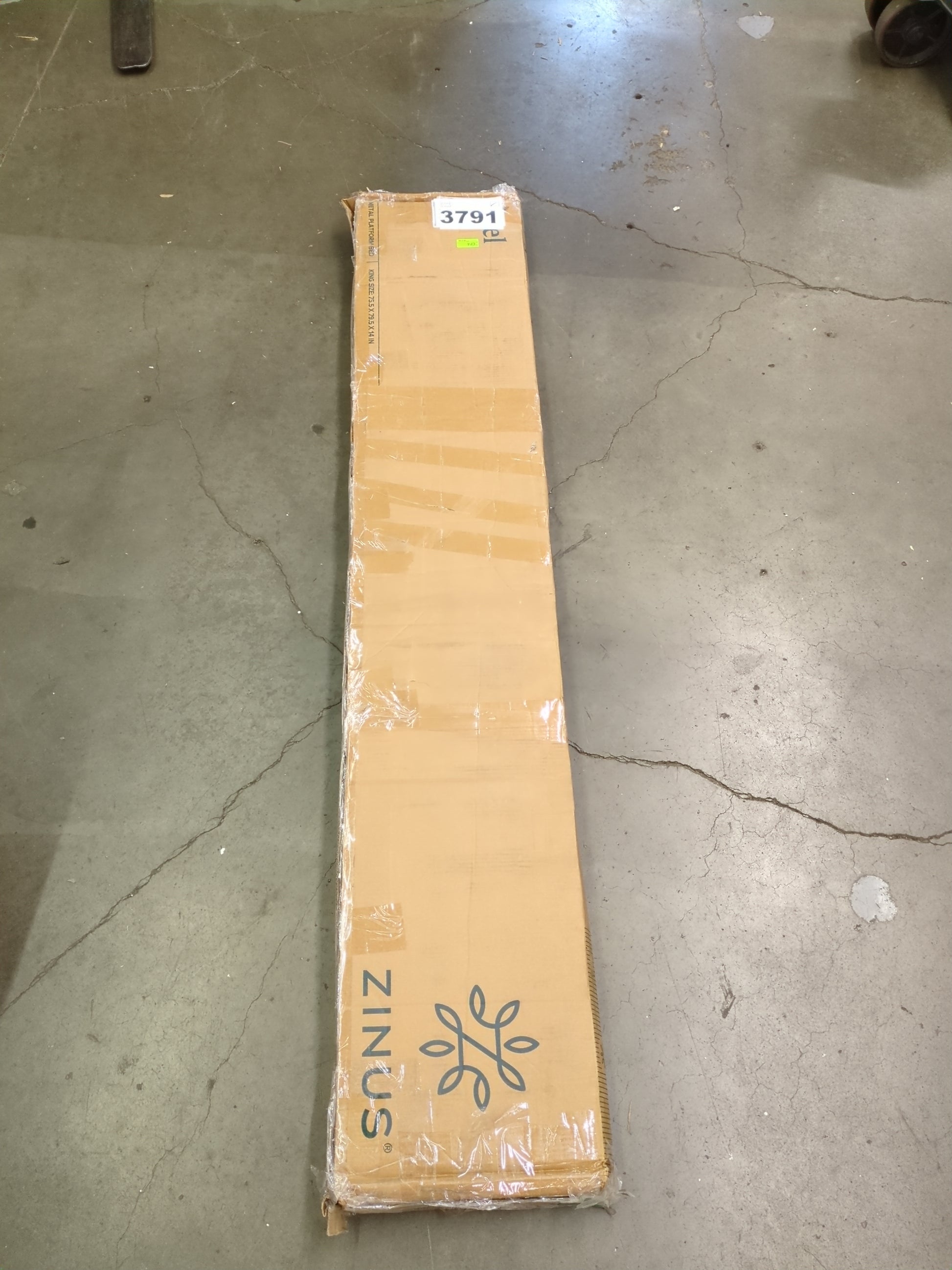 ZINUS Abel Metal Platform Bed Frame / Mattress Foundation with Steel Slat Support / No Box Spring Needed / Easy Assembly, King, Black - Retail $116