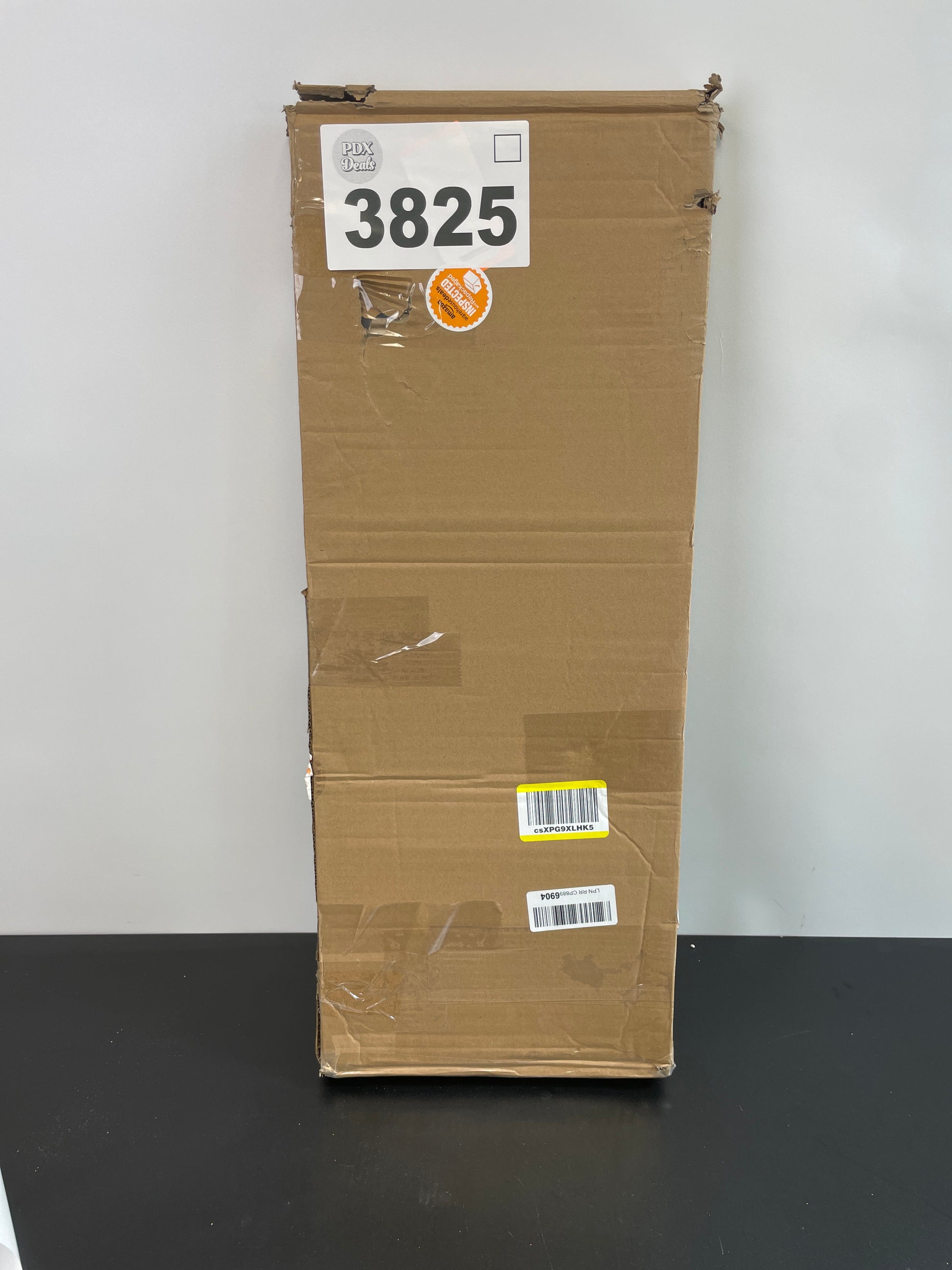 TUMOVO 5 Piece Wall Decor American Cityscape Canvas Paintings for Bedroom, Bathroom, Office. Manhattan Skyscrapers Skyline House Decor Print on Canvas Framed Ready to Hang (60" Wx32 H) - Retail $55