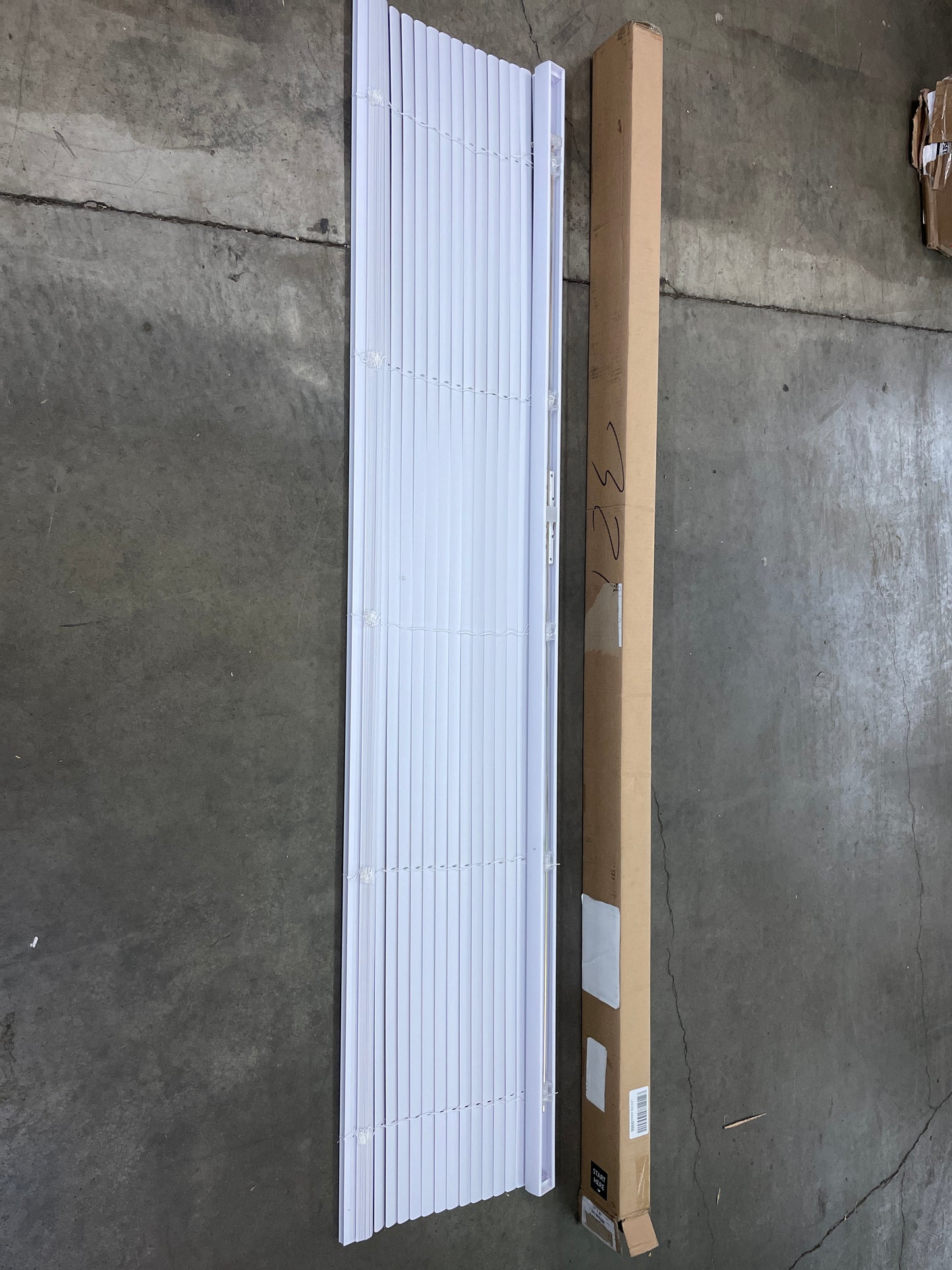 CHICOLOGY Blinds for Windows , Mini Blinds , Window Blinds , Door Blinds , Blinds & Shades , Camper Blinds , Mini Blinds for Windows , Horizontal Window Blinds , Gloss White , 71"W X 36"H - Retail $51