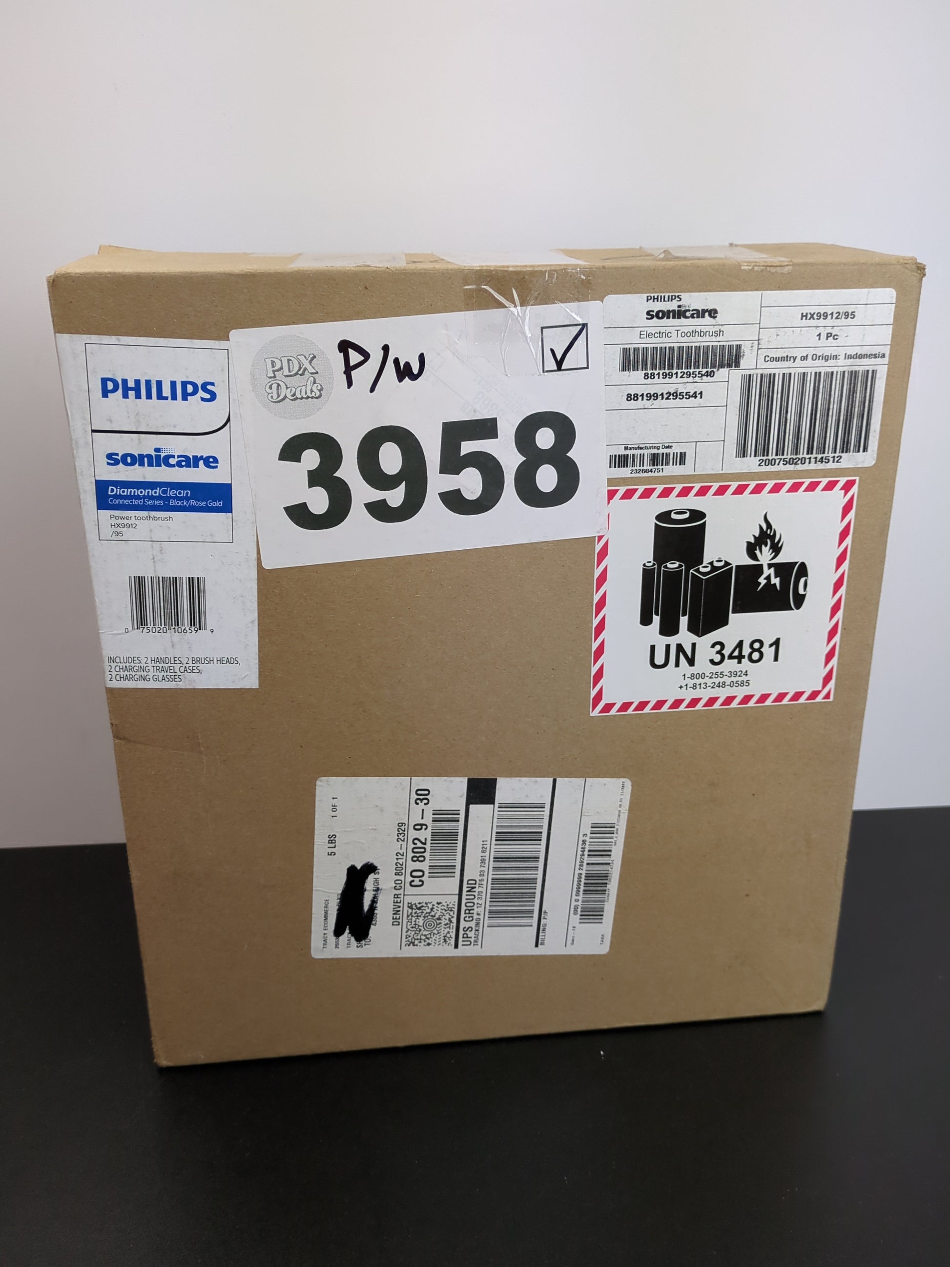 Philips Sonicare Pink/White DiamondClean Connected Rechargeable Electric Toothbrush, 2-pack - Retail $299