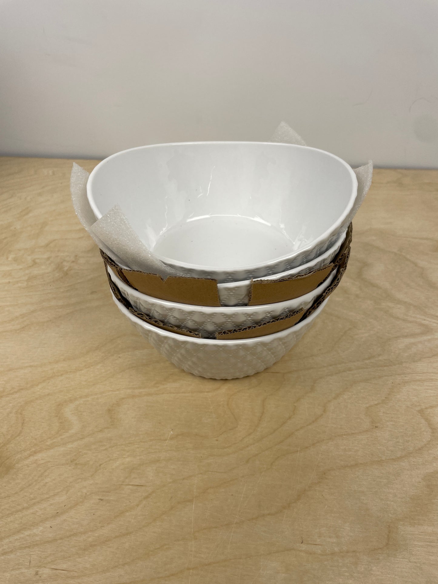 Over & Back 4-piece Porcelain Serving Bowl Set - Retail $8