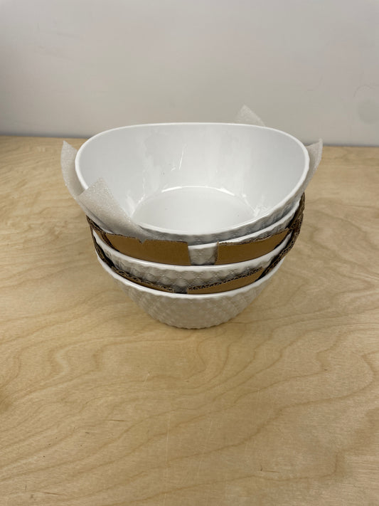 Over & Back 4-piece Porcelain Serving Bowl Set - Retail $8