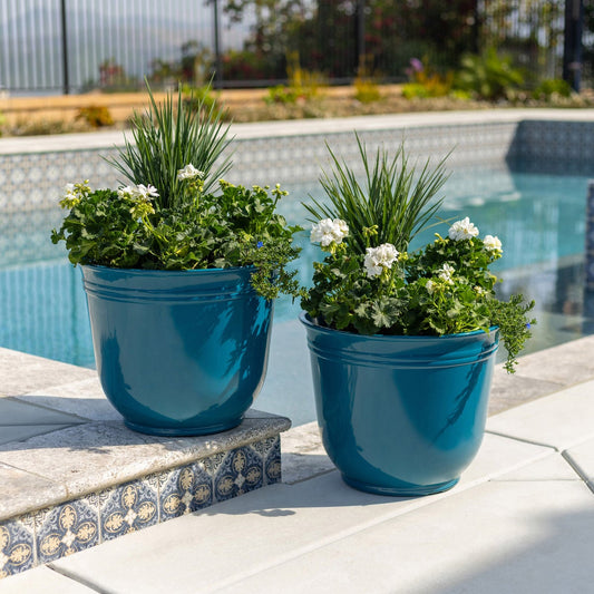 Theo Resin Planters by Trendspot, 2-pack - Retail $43