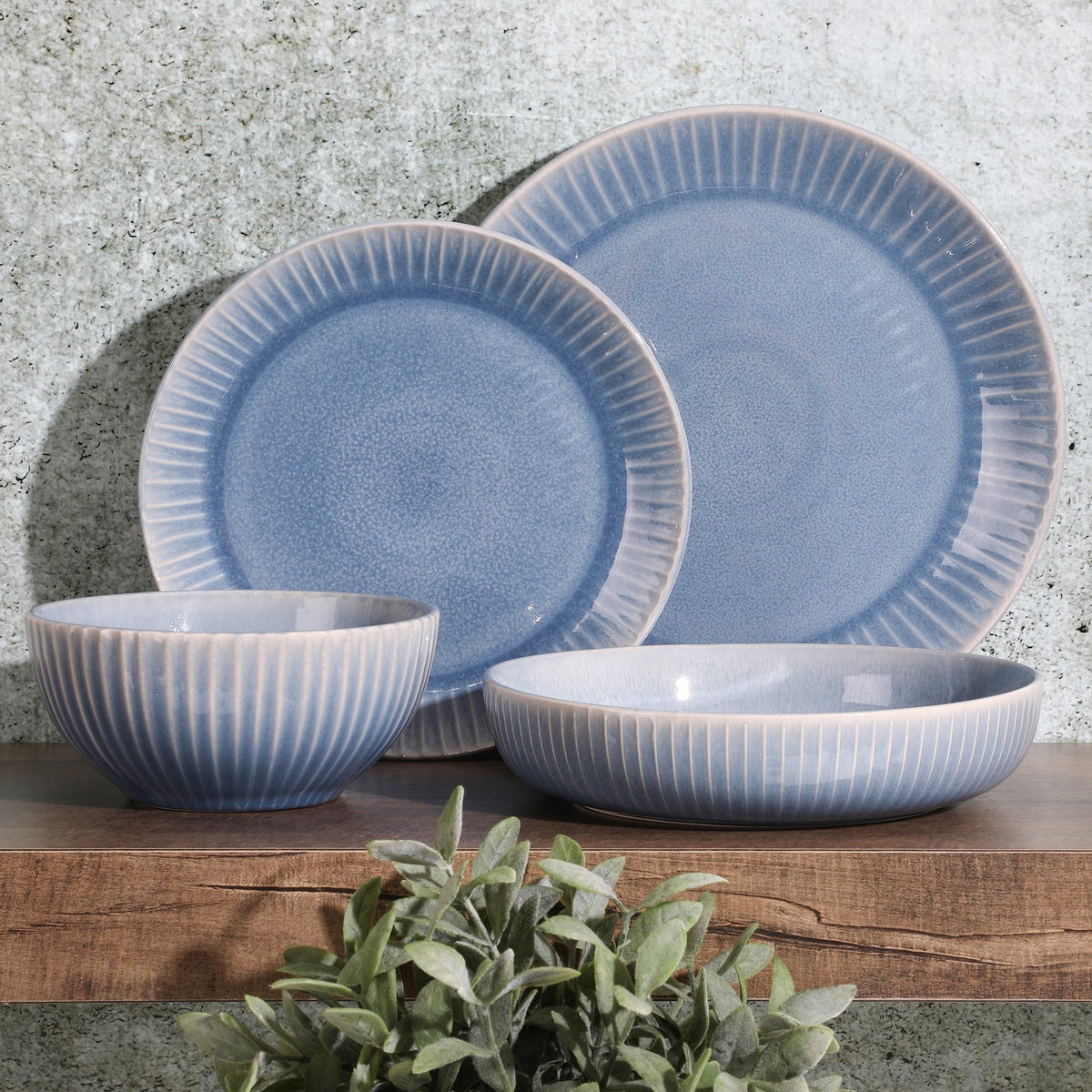Laurie Gates Amalie 16-Piece Dinnerware Set
