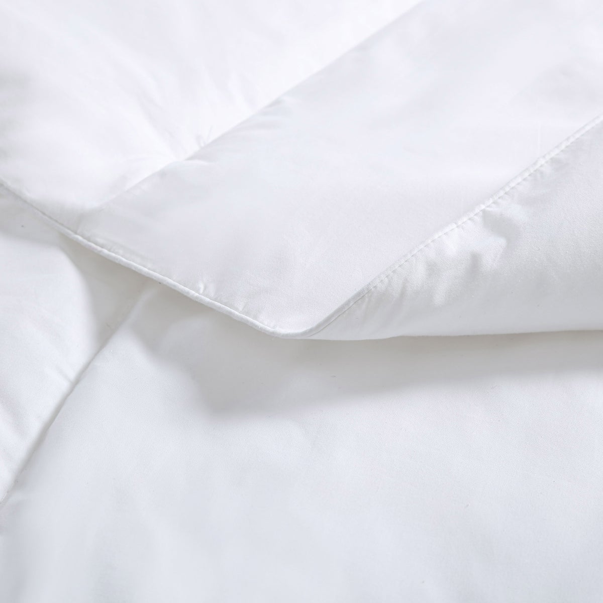 NEW - Farm to Home Down Alternative Comforter, Twin