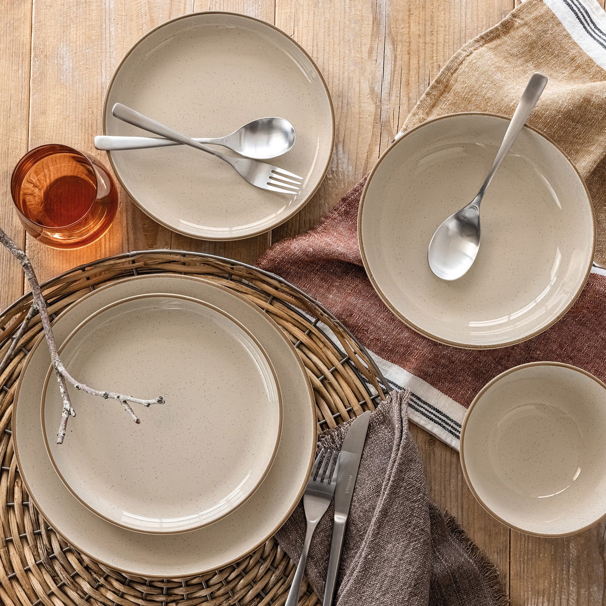 over&back Options 16-piece Dinnerware Set - Beige