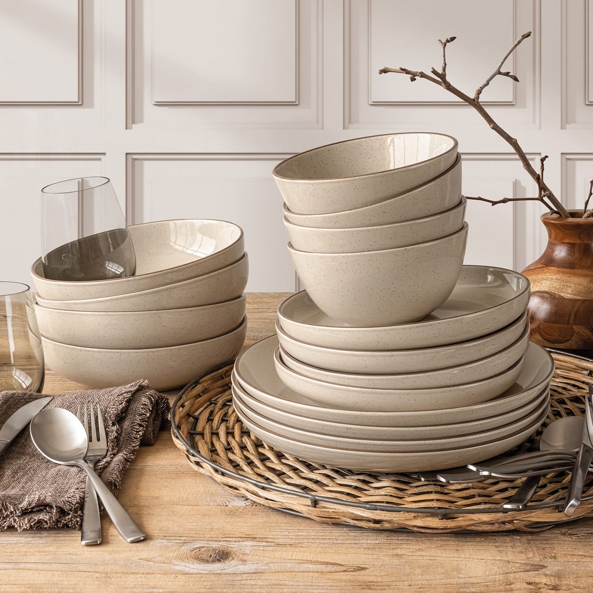 over&back Options 16-piece Dinnerware Set - Beige